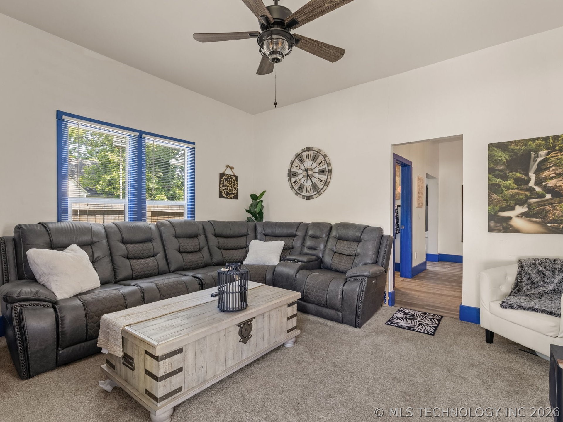 514 S Seneca Avenue Property Photo 12