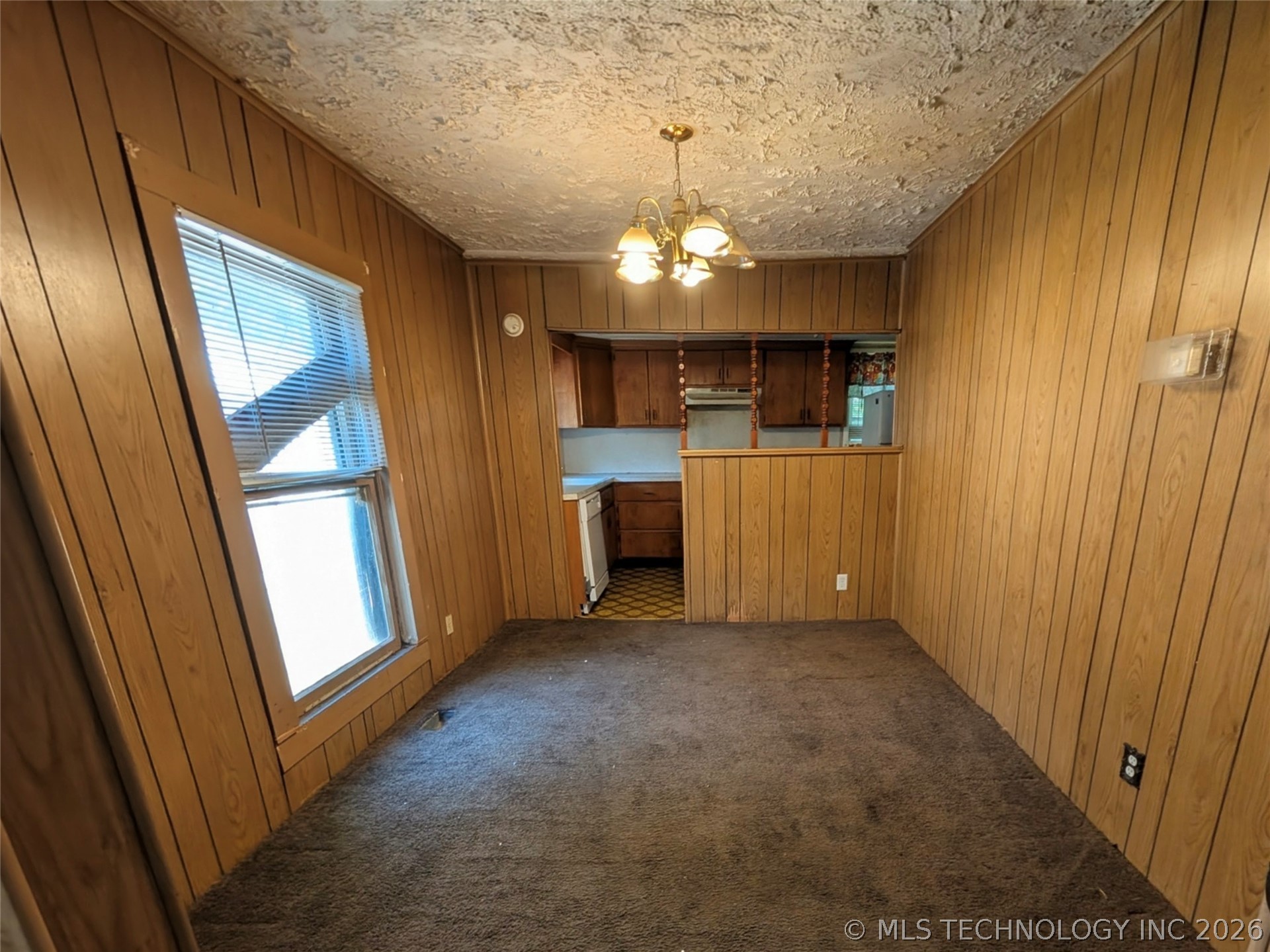 701 N Grant Avenue Property Photo 4