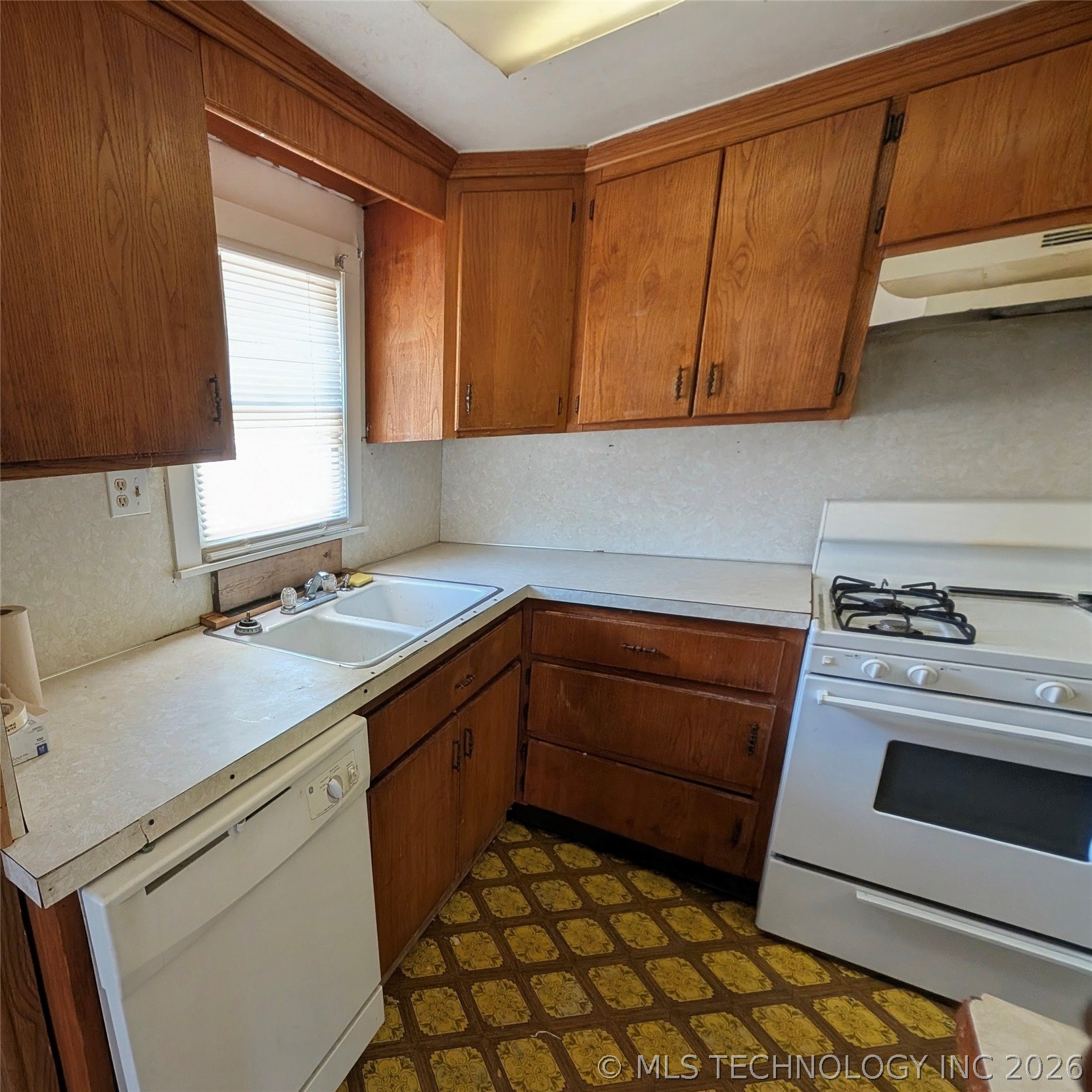 701 N Grant Avenue Property Photo 5