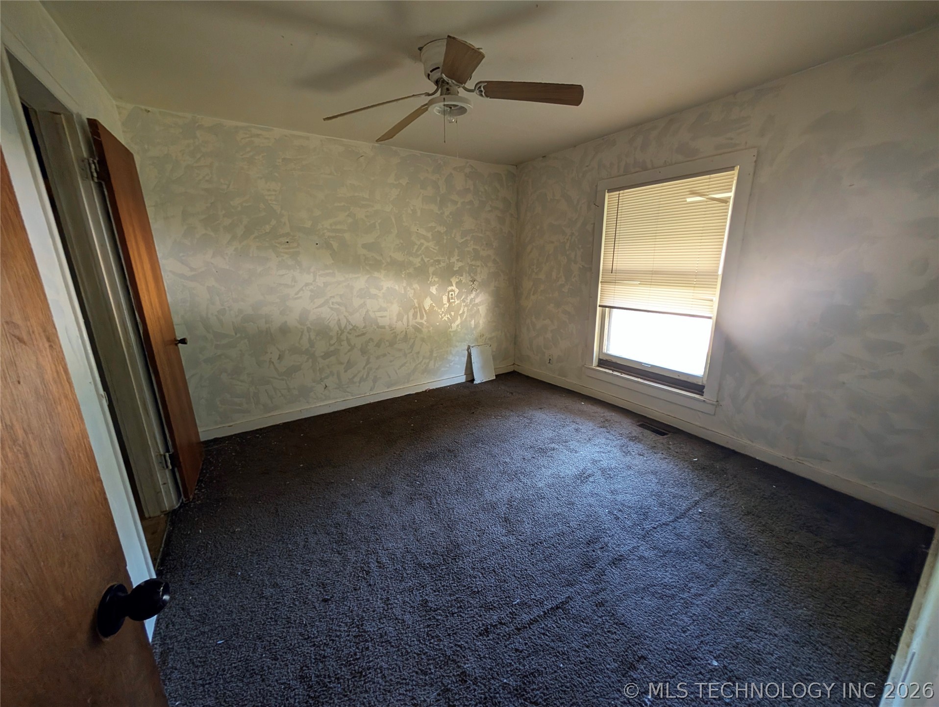 701 N Grant Avenue Property Photo 9