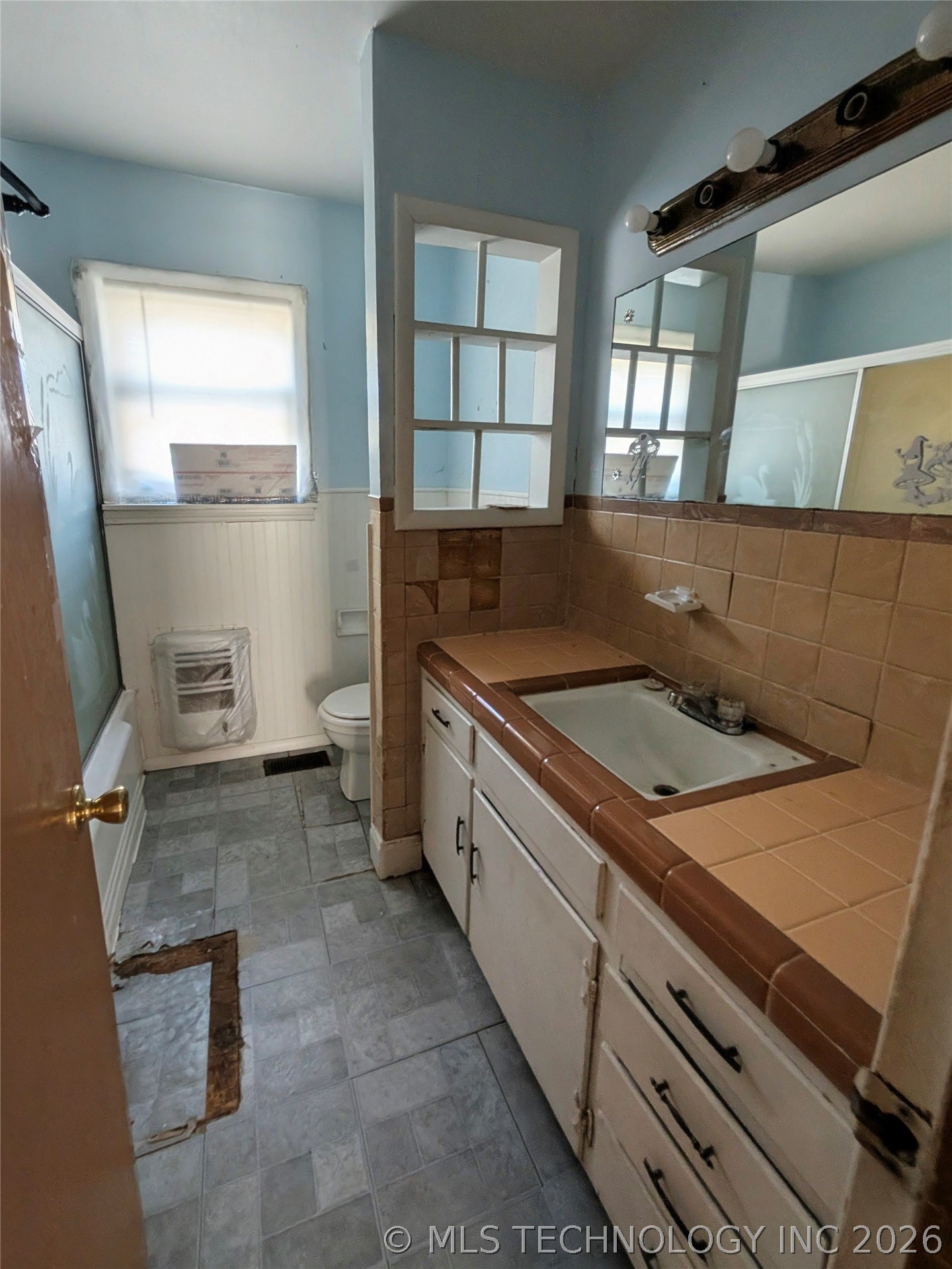 701 N Grant Avenue Property Photo 10