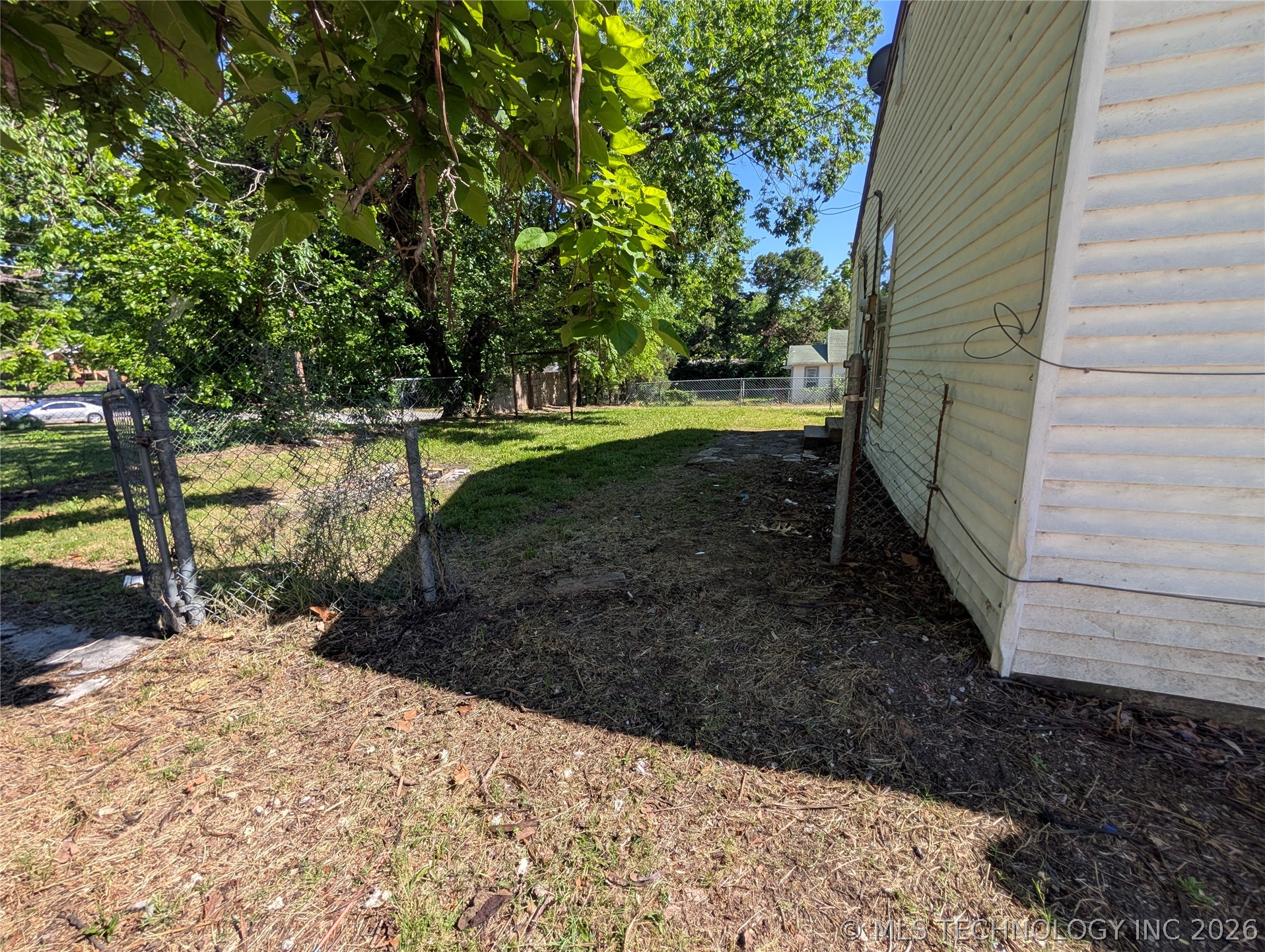 701 N Grant Avenue Property Photo 12