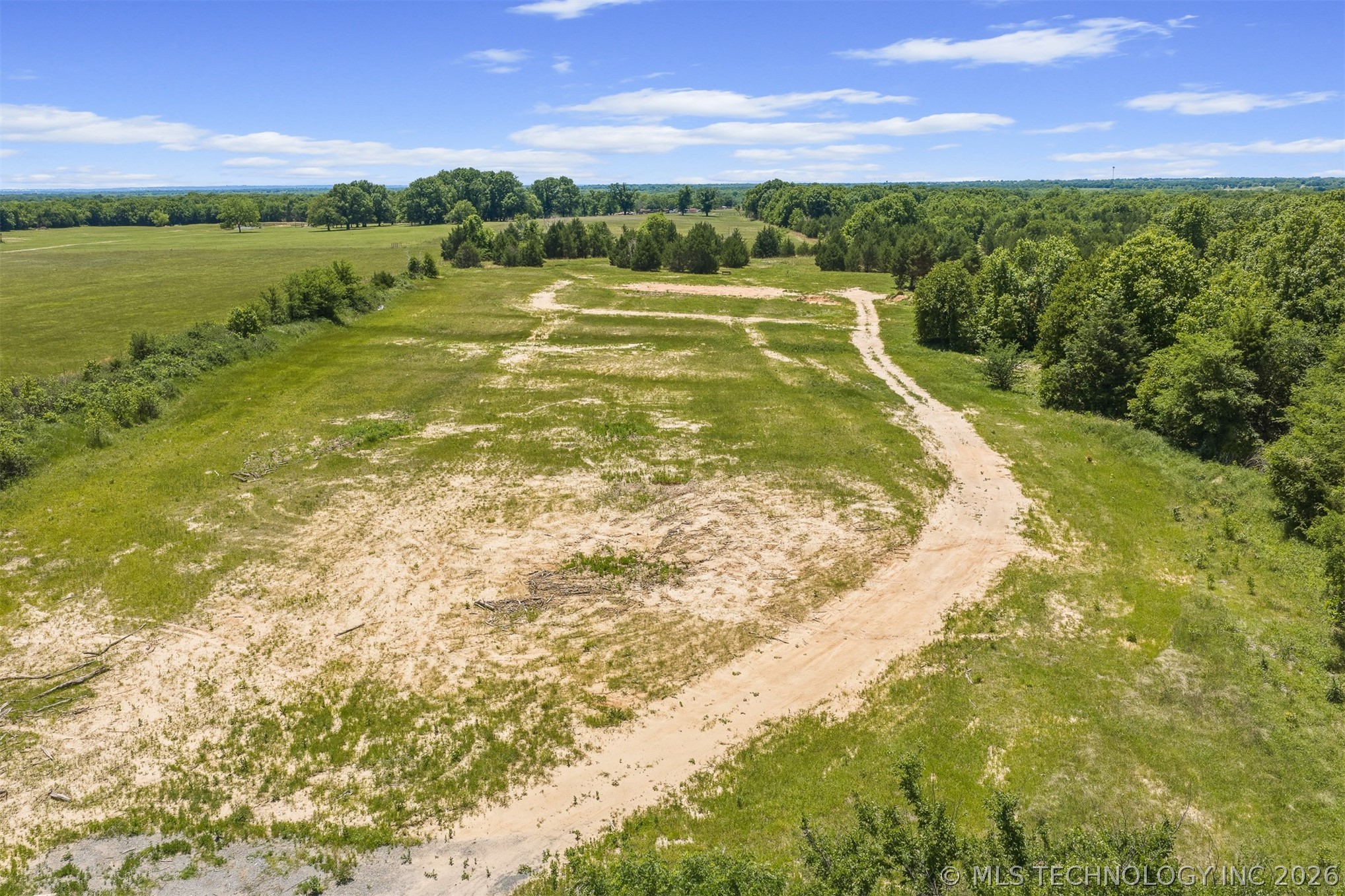 5665 County Road 1470 Property Photo 10