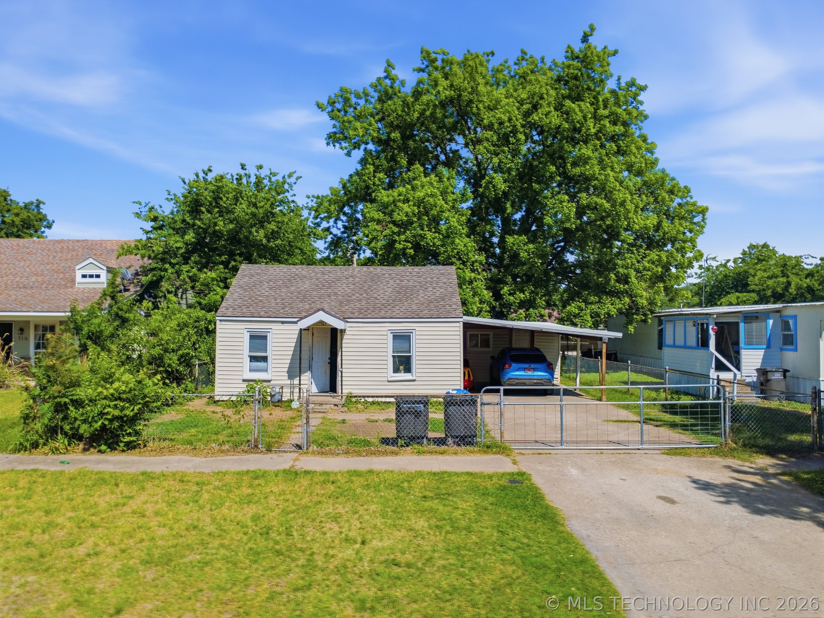 1910 Johnstone Avenue Property Photo 8