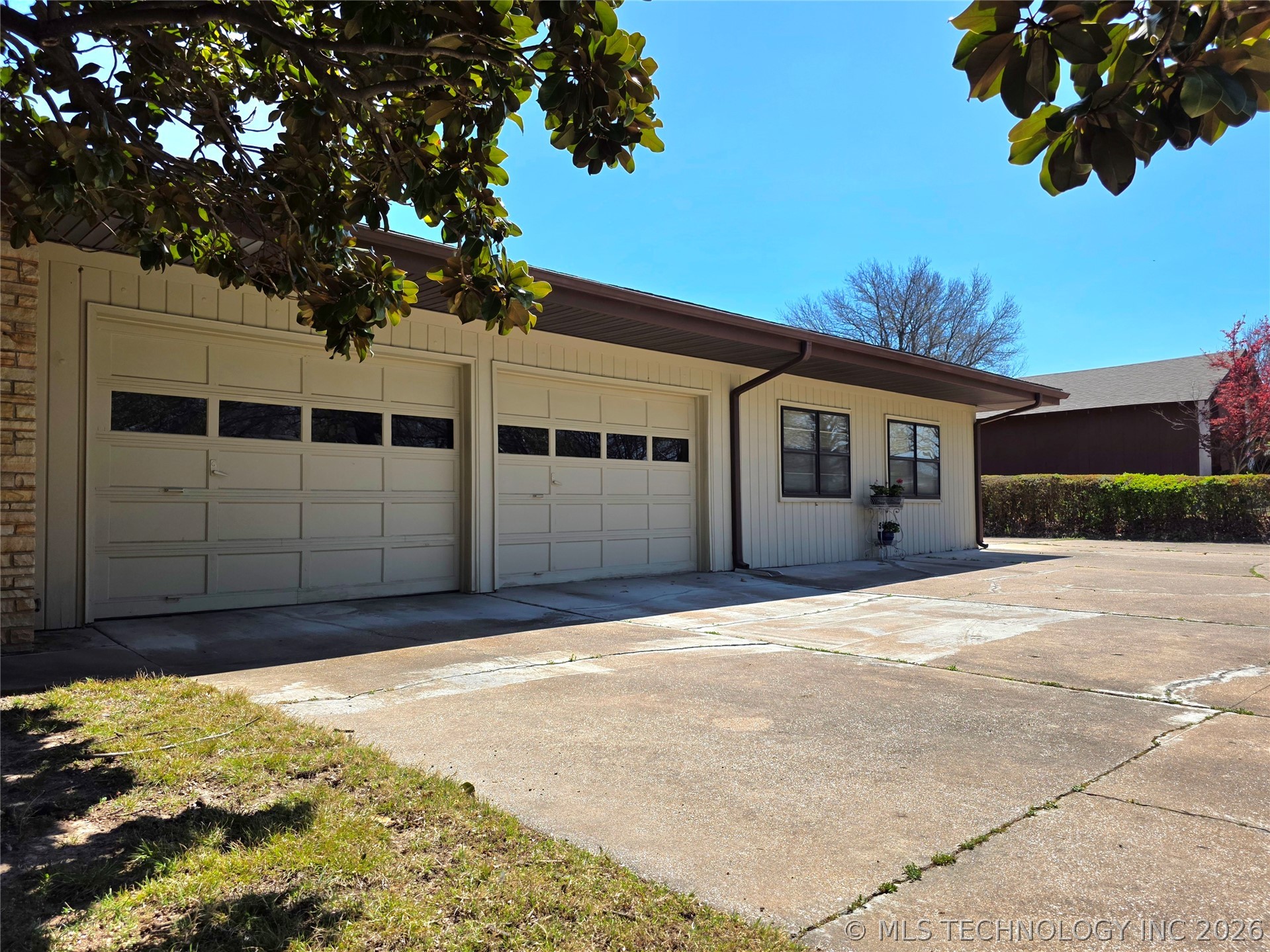 1800 Rockdale Boulevard Property Photo 11