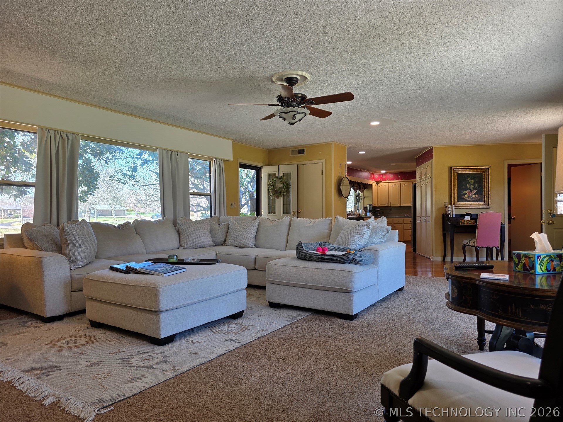1800 Rockdale Boulevard Property Photo 16