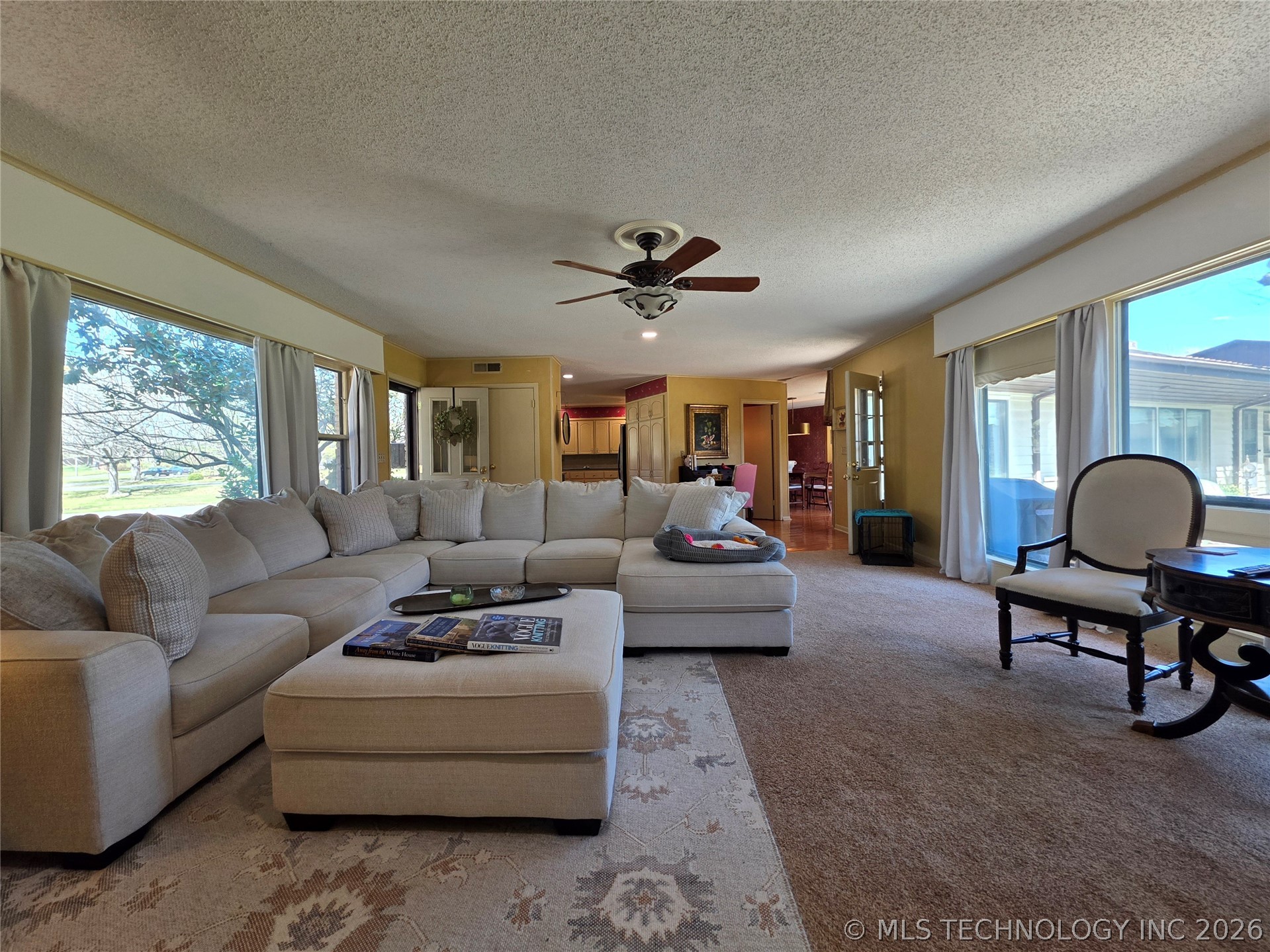 1800 Rockdale Boulevard Property Photo 18