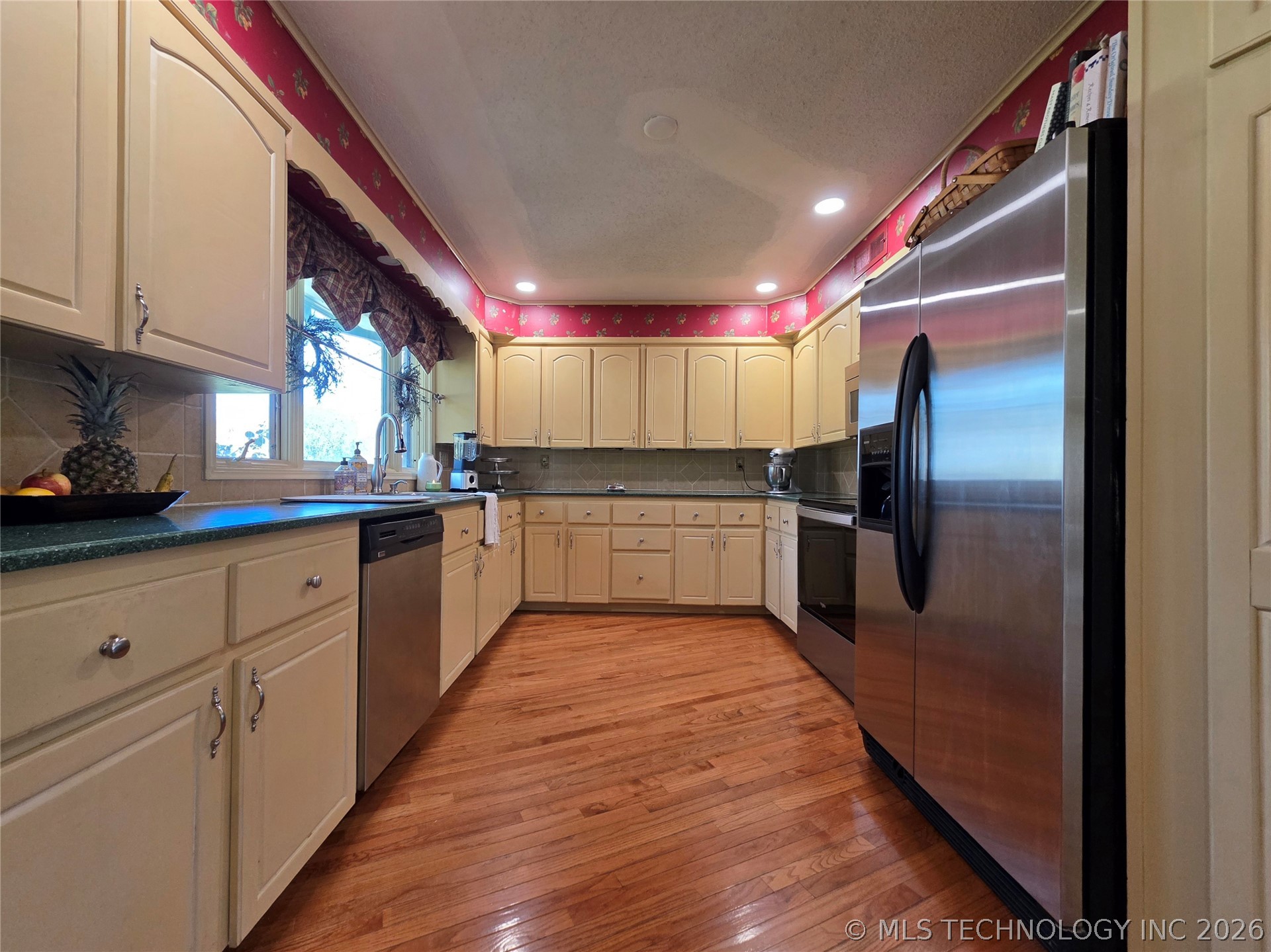 1800 Rockdale Boulevard Property Photo 20