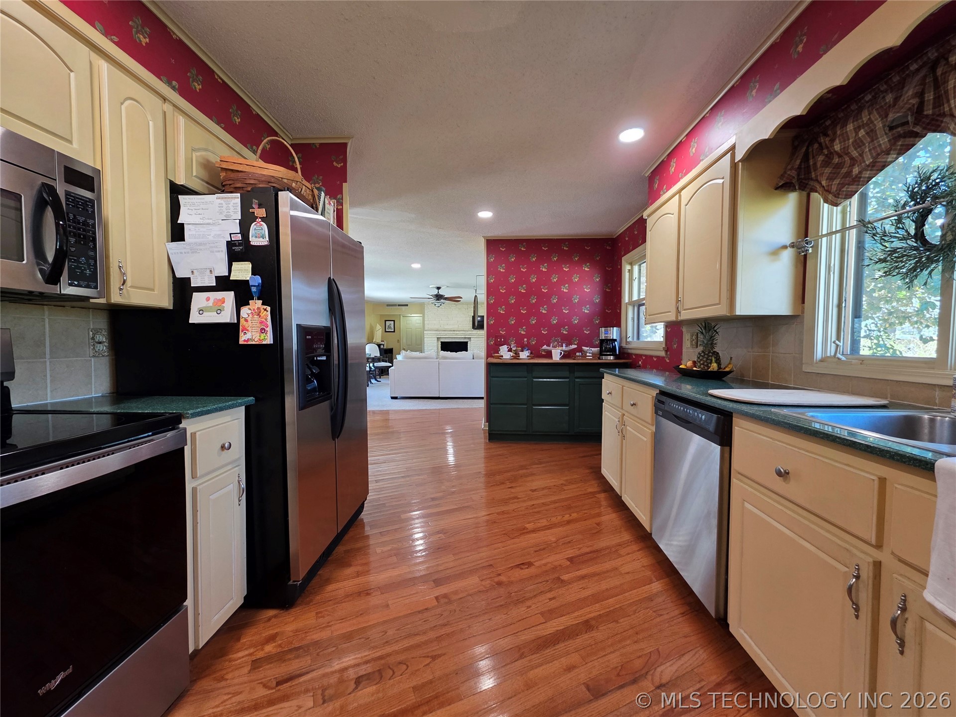 1800 Rockdale Boulevard Property Photo 25