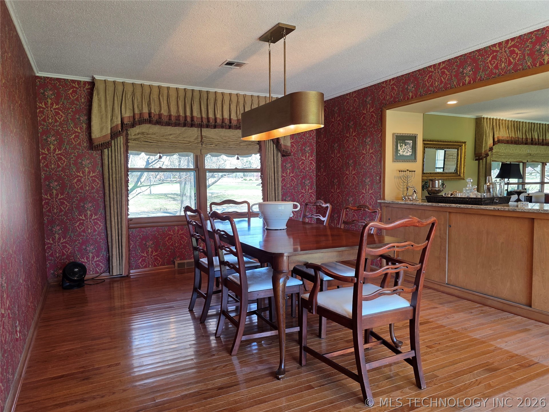 1800 Rockdale Boulevard Property Photo 32
