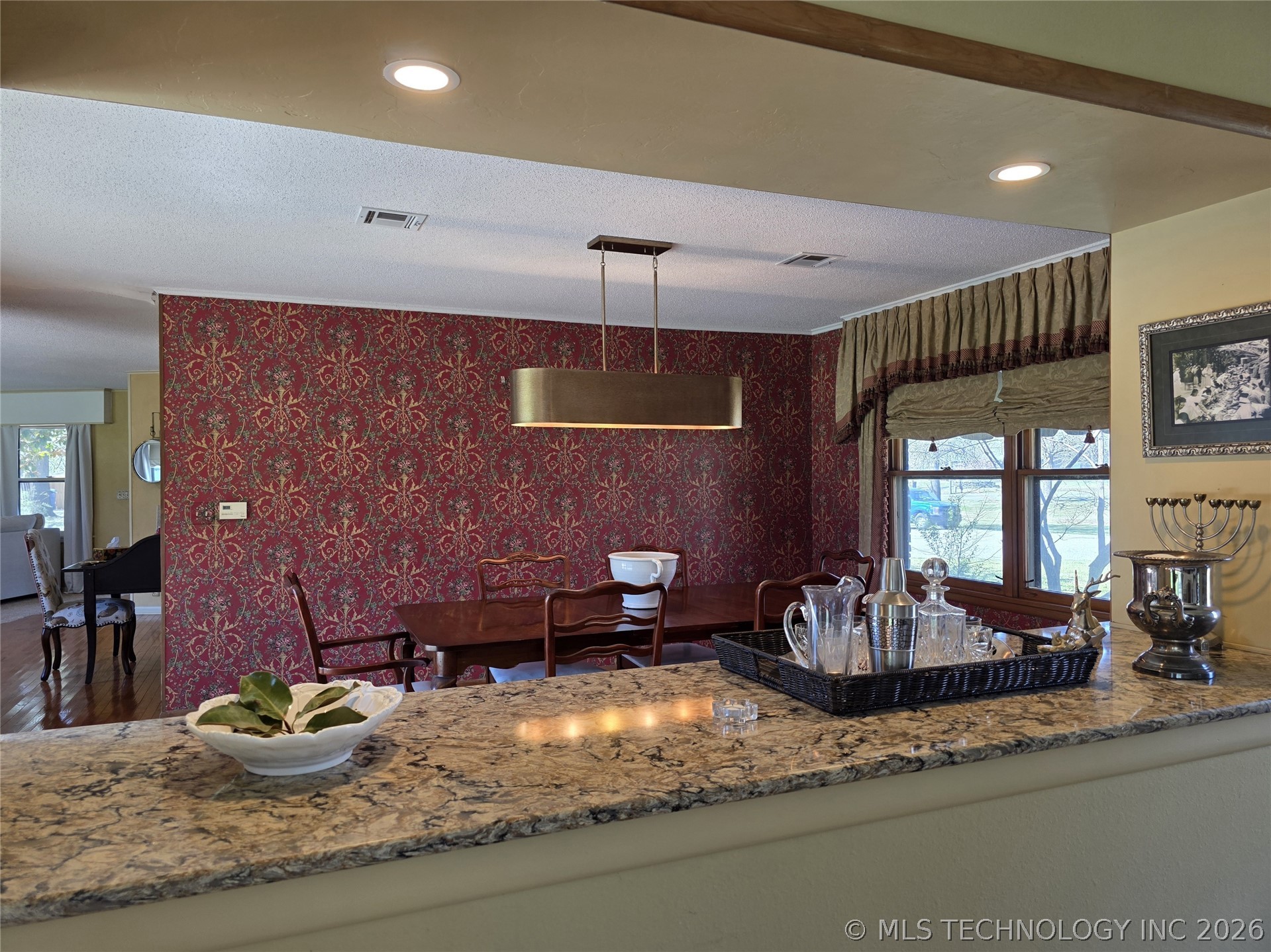 1800 Rockdale Boulevard Property Photo 38