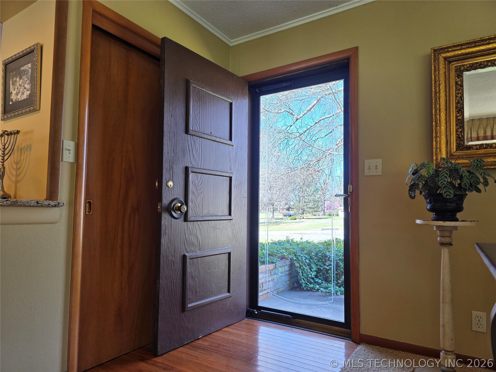 1800 Rockdale Boulevard Property Photo 39