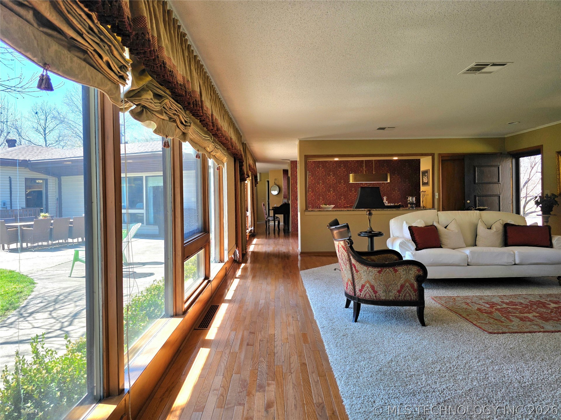 1800 Rockdale Boulevard Property Photo 41