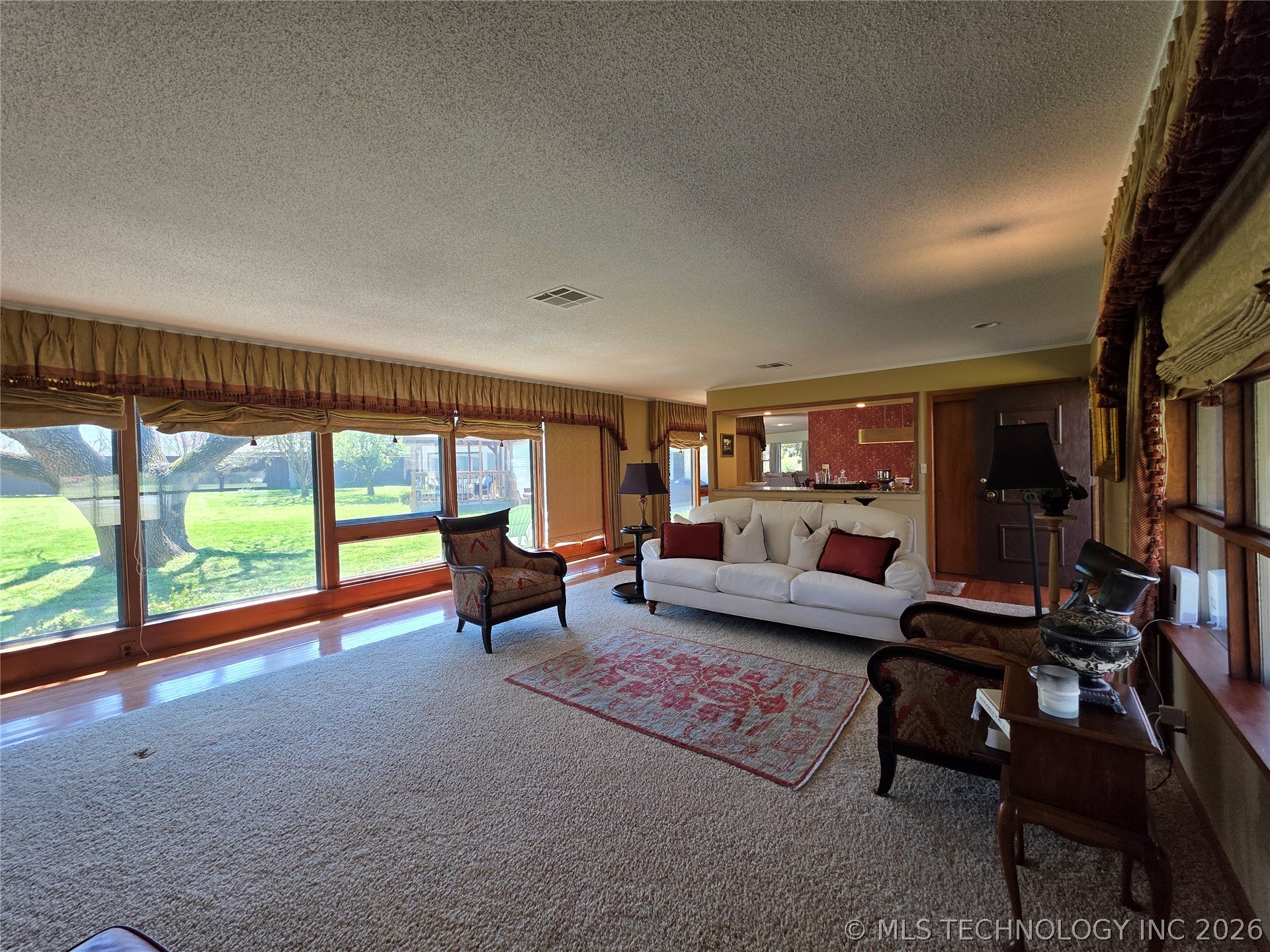 1800 Rockdale Boulevard Property Photo 45