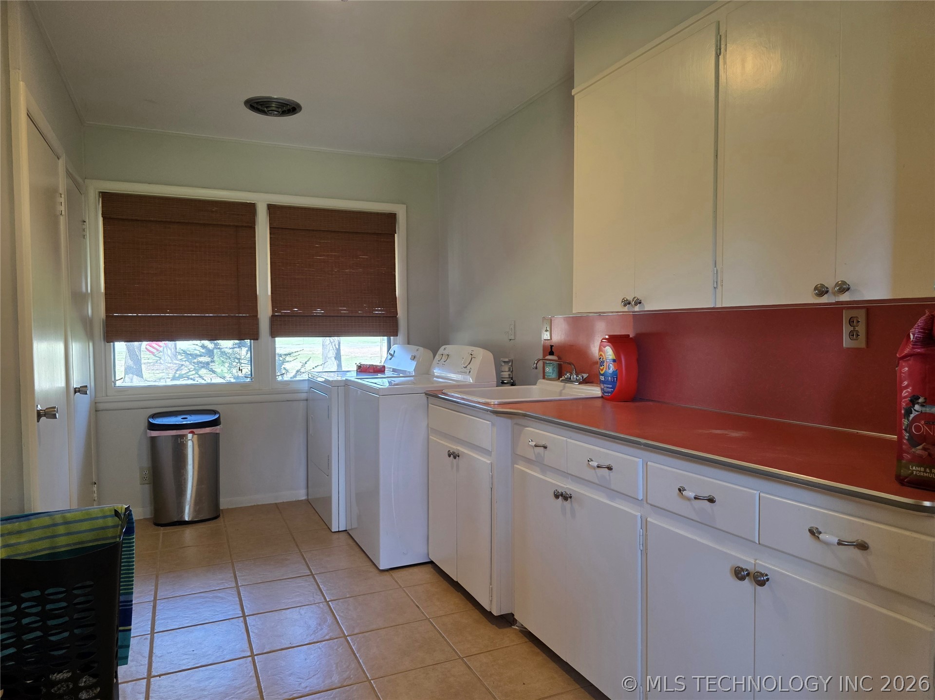 1800 Rockdale Boulevard Property Photo 48