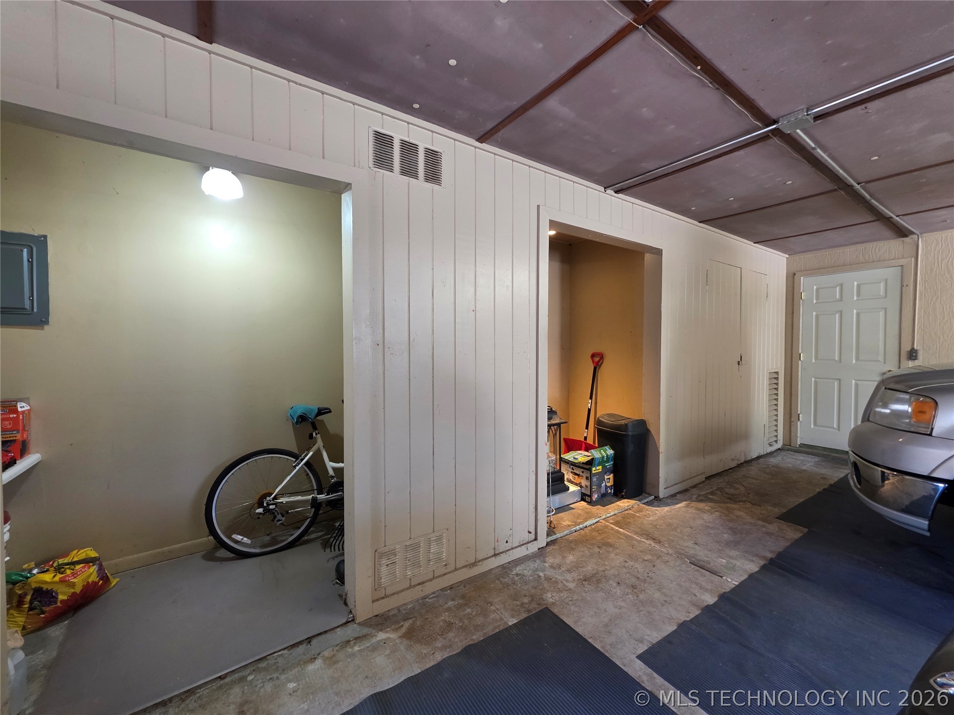 1800 Rockdale Boulevard Property Photo 86