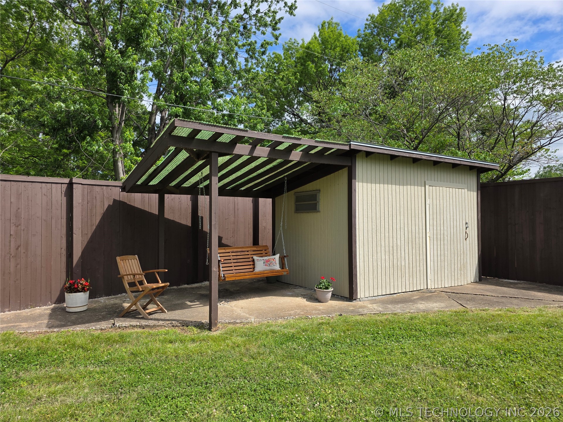 1800 Rockdale Boulevard Property Photo 97