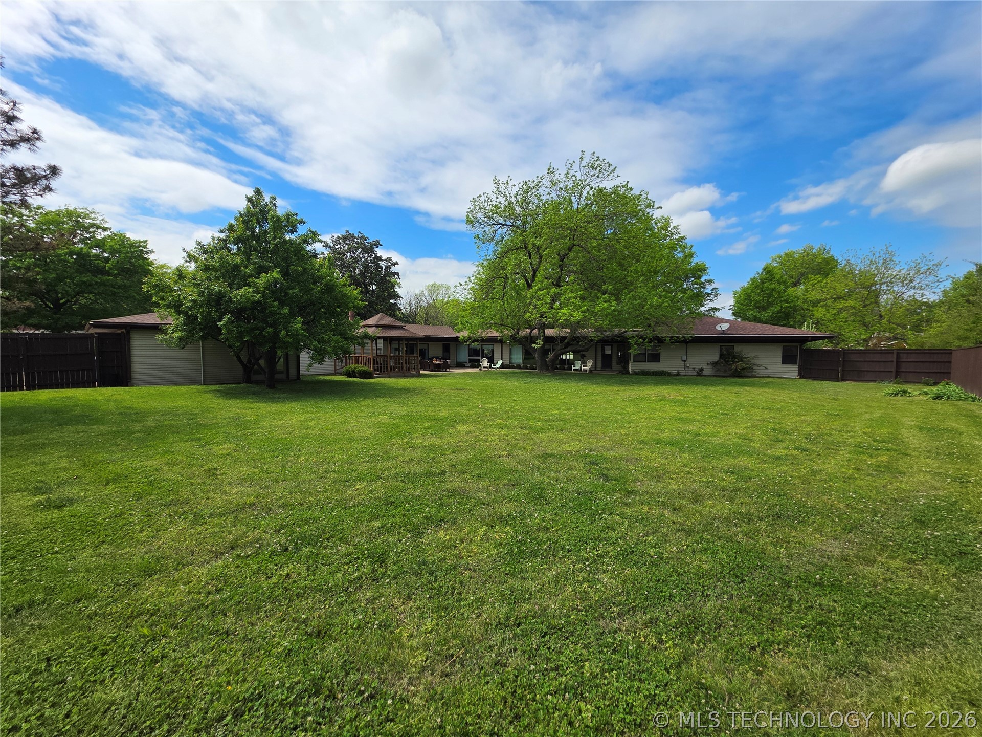 1800 Rockdale Boulevard Property Photo 100