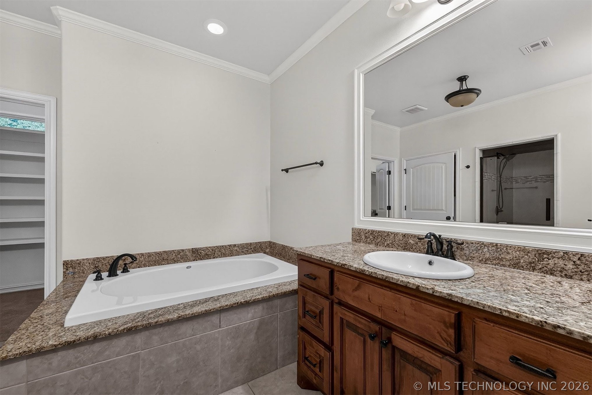 1902 E 370 Road Property Photo 28
