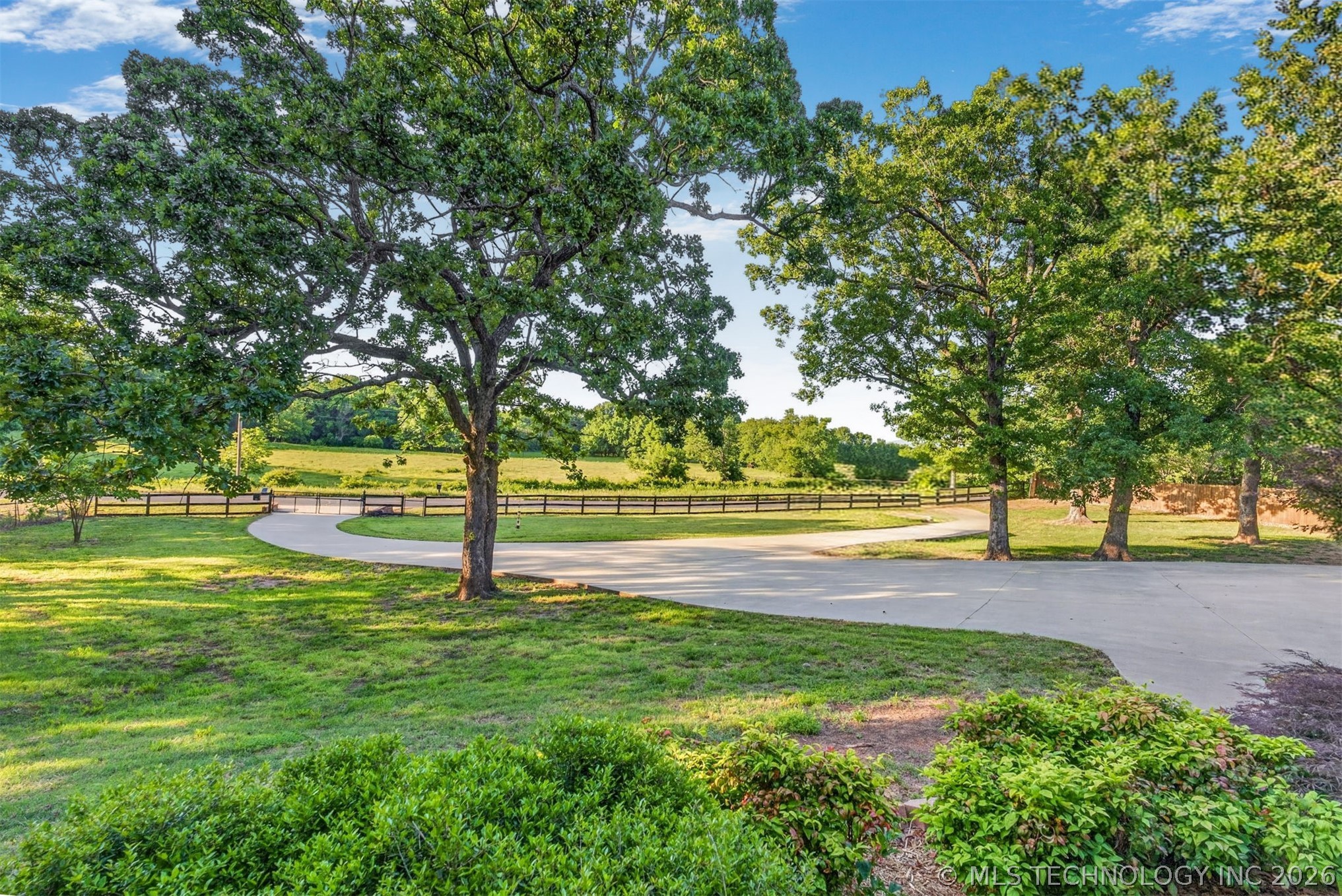 1902 E 370 Road Property Photo 48