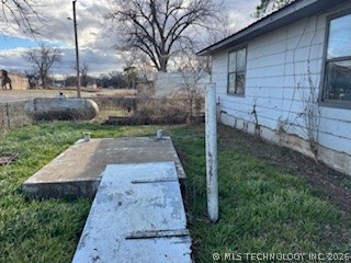 591 E Street Property Photo 3