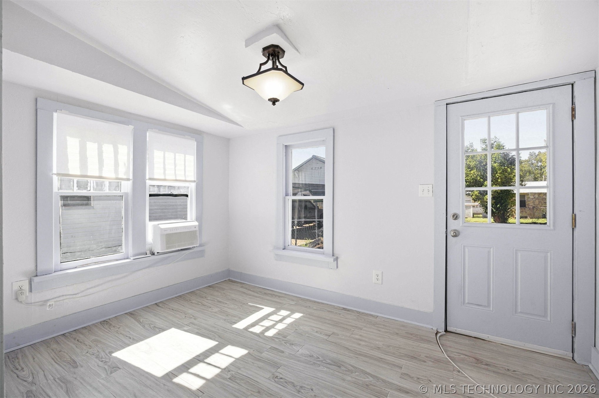 411 S 5th Street Property Photo 25