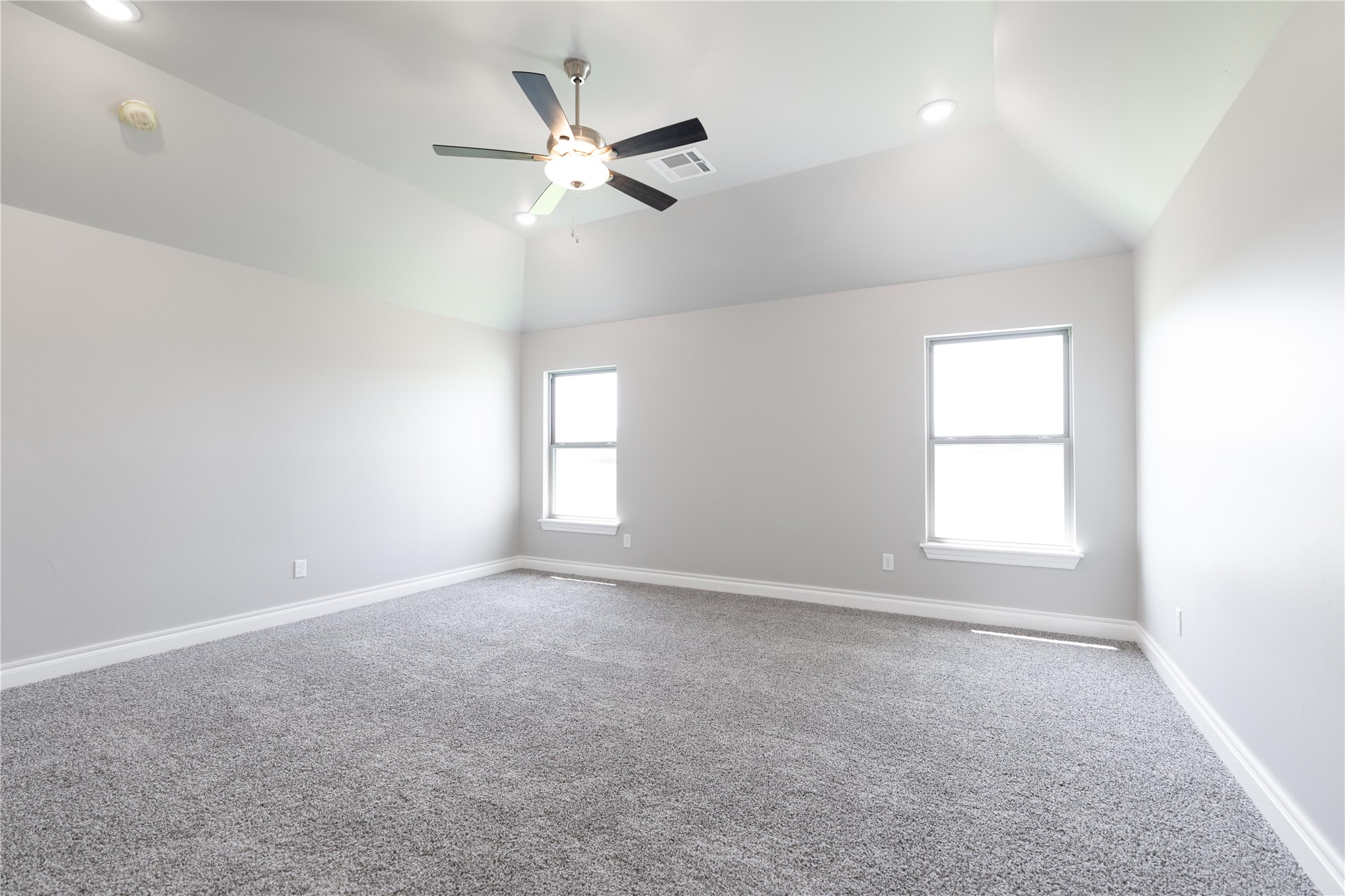 2913 E Northampton Street Property Photo 12