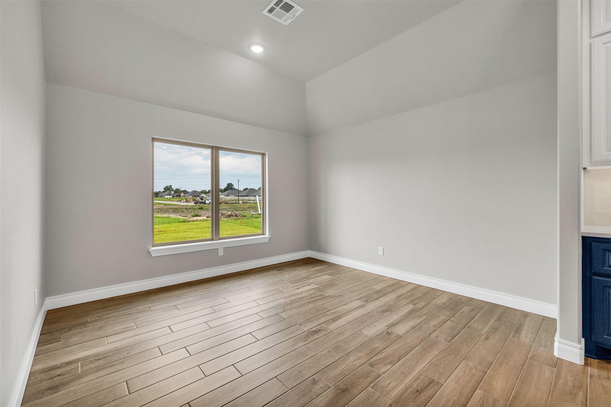 2913 E Northampton Street Property Photo 12