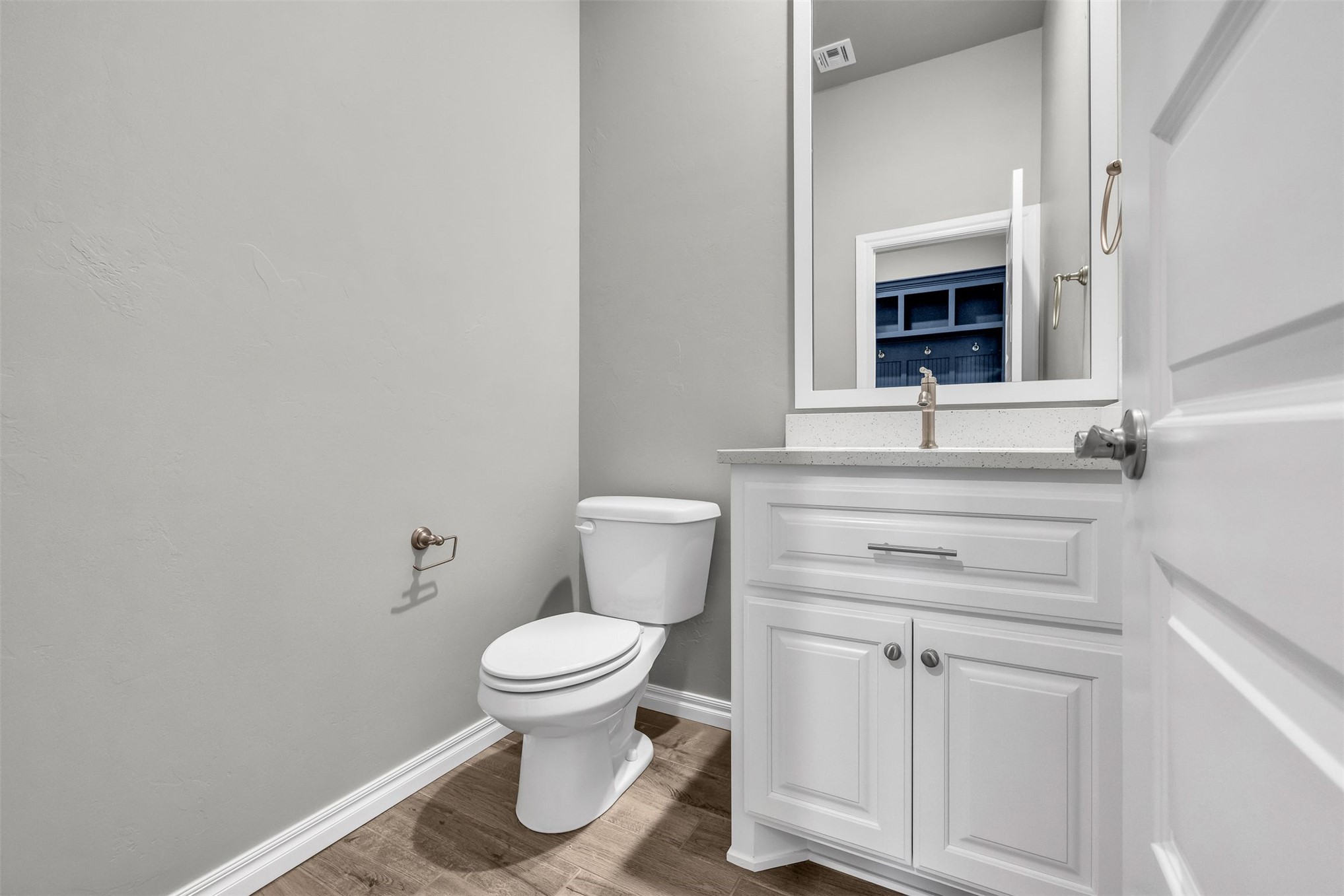 2913 E Northampton Street Property Photo 19