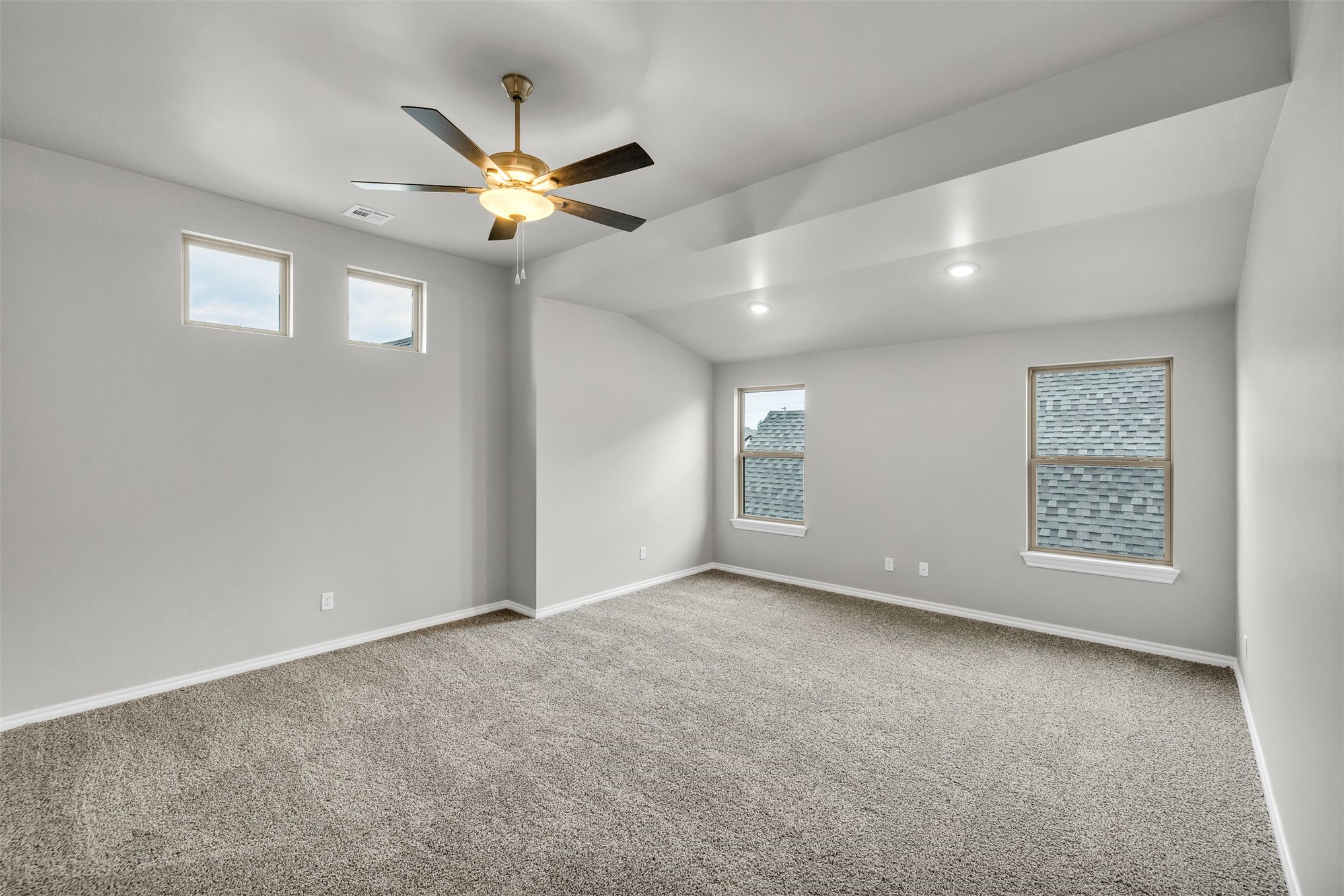 2913 E Northampton Street Property Photo 20