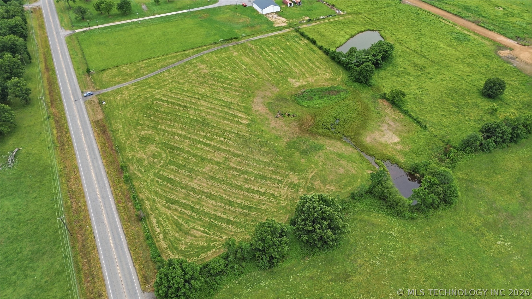 13918 Highway 82 Property Photo 1
