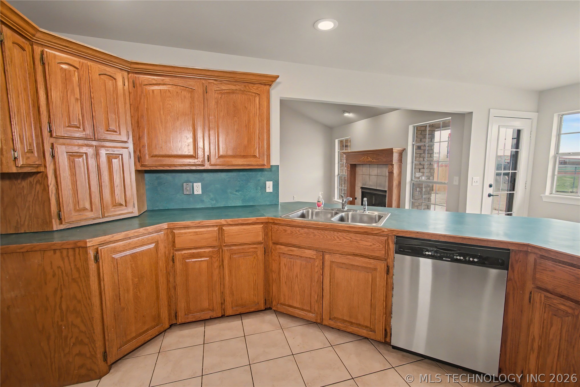 403 Valhalla Drive Property Photo 6