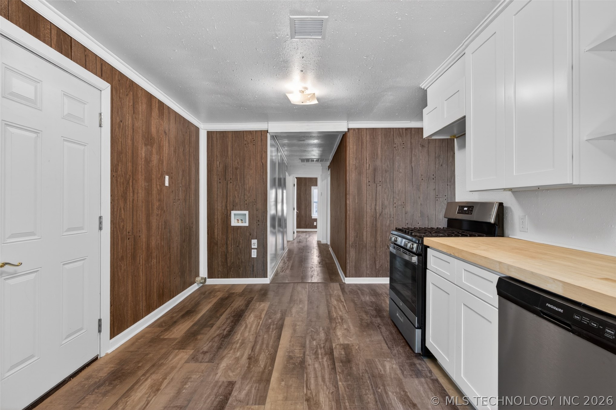 228 S Edith Street Property Photo 12