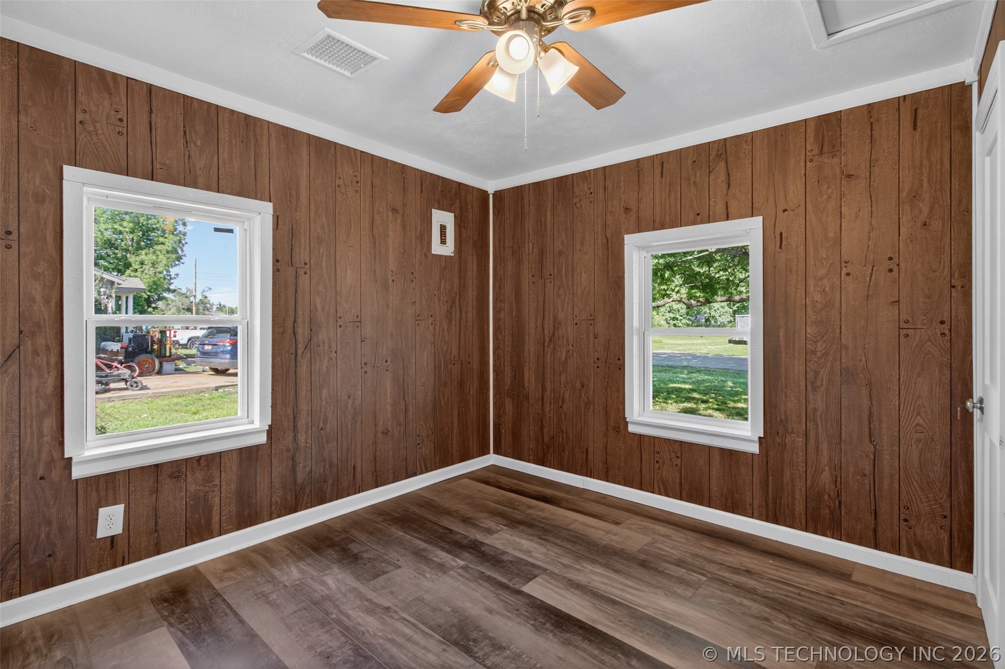 228 S Edith Street Property Photo 16