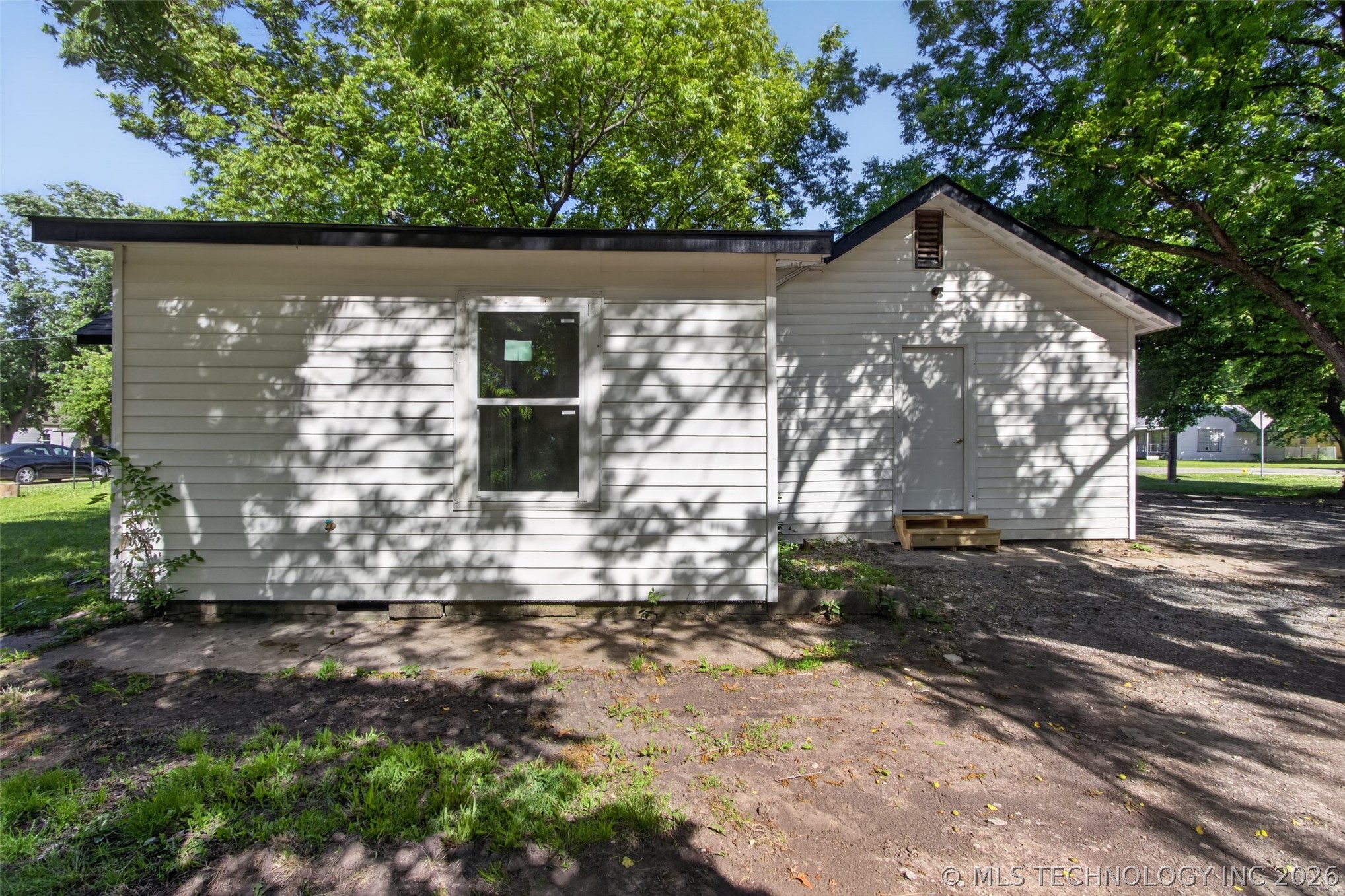 228 S Edith Street Property Photo 28