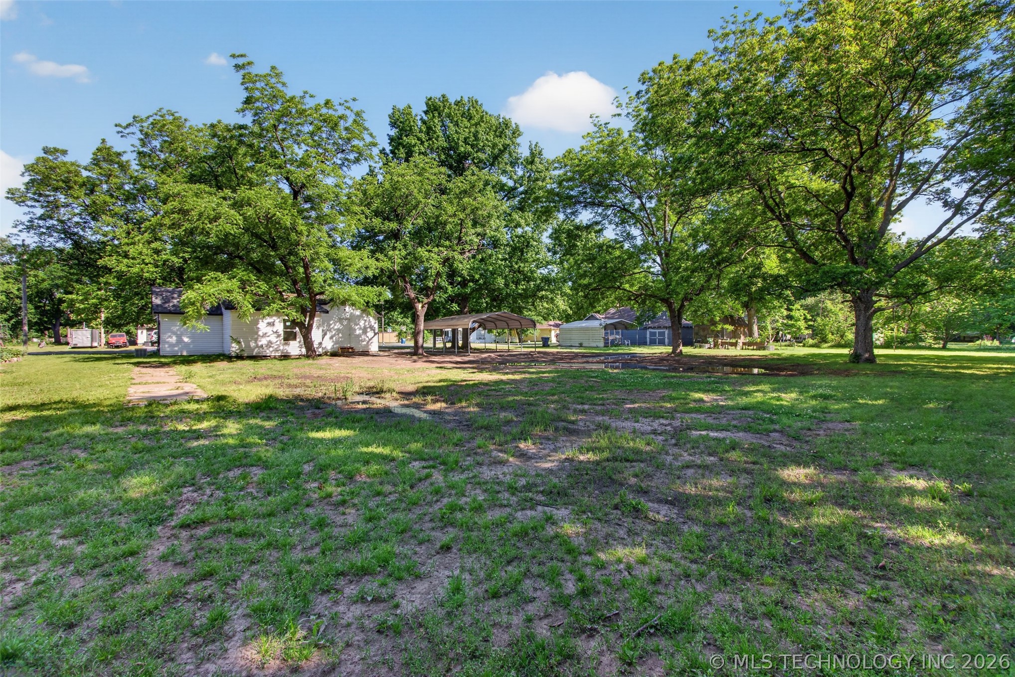 228 S Edith Street Property Photo 32