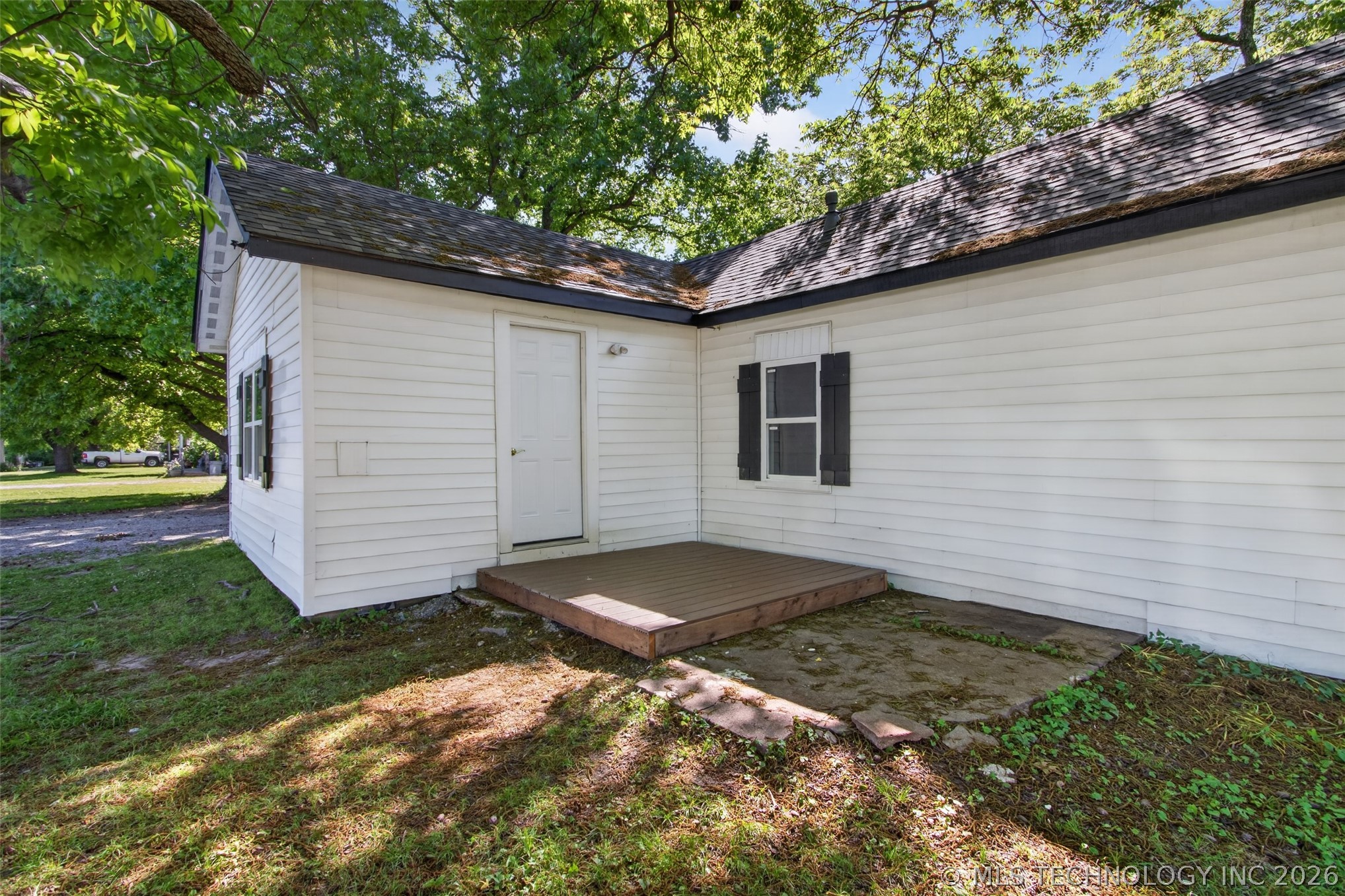 228 S Edith Street Property Photo 35