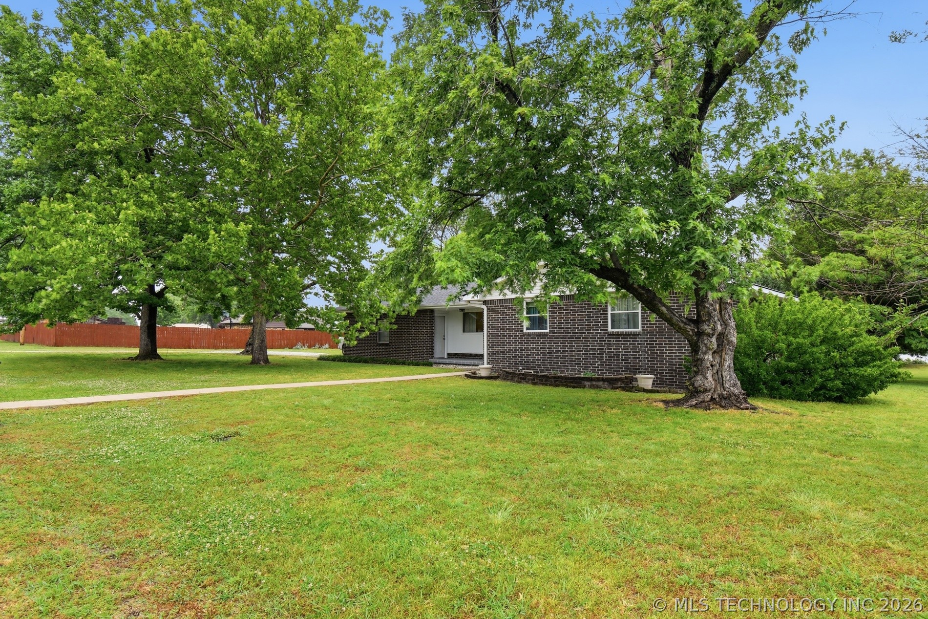 52 Ilma Drive Property Photo 4