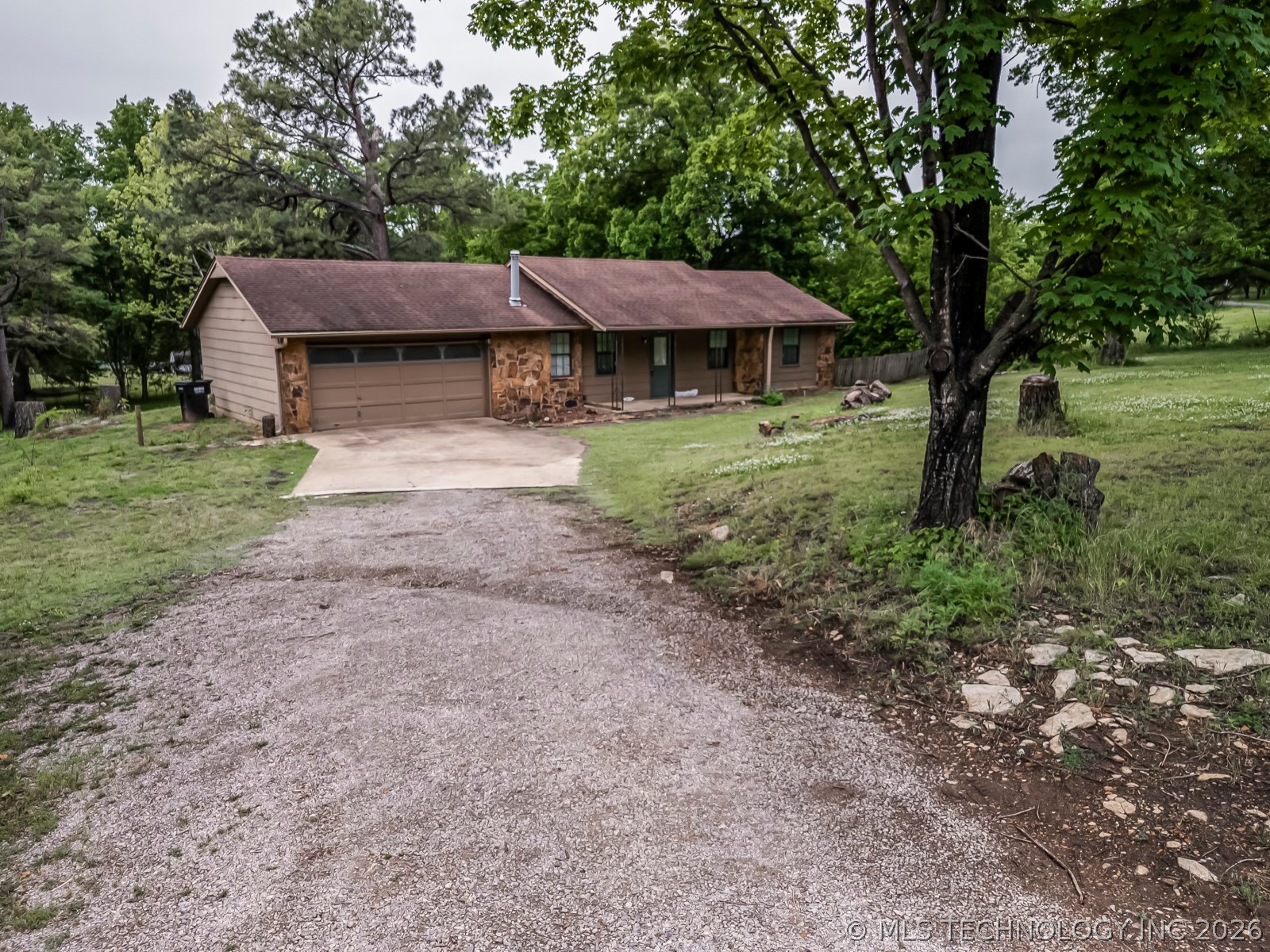 9650 E 460 Road N Property Photo 3