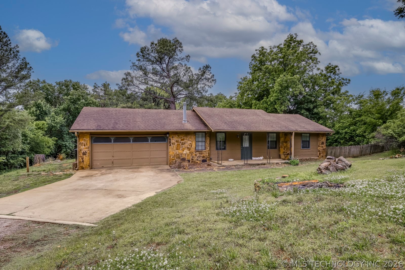 9650 E 460 Road N Property Photo 4