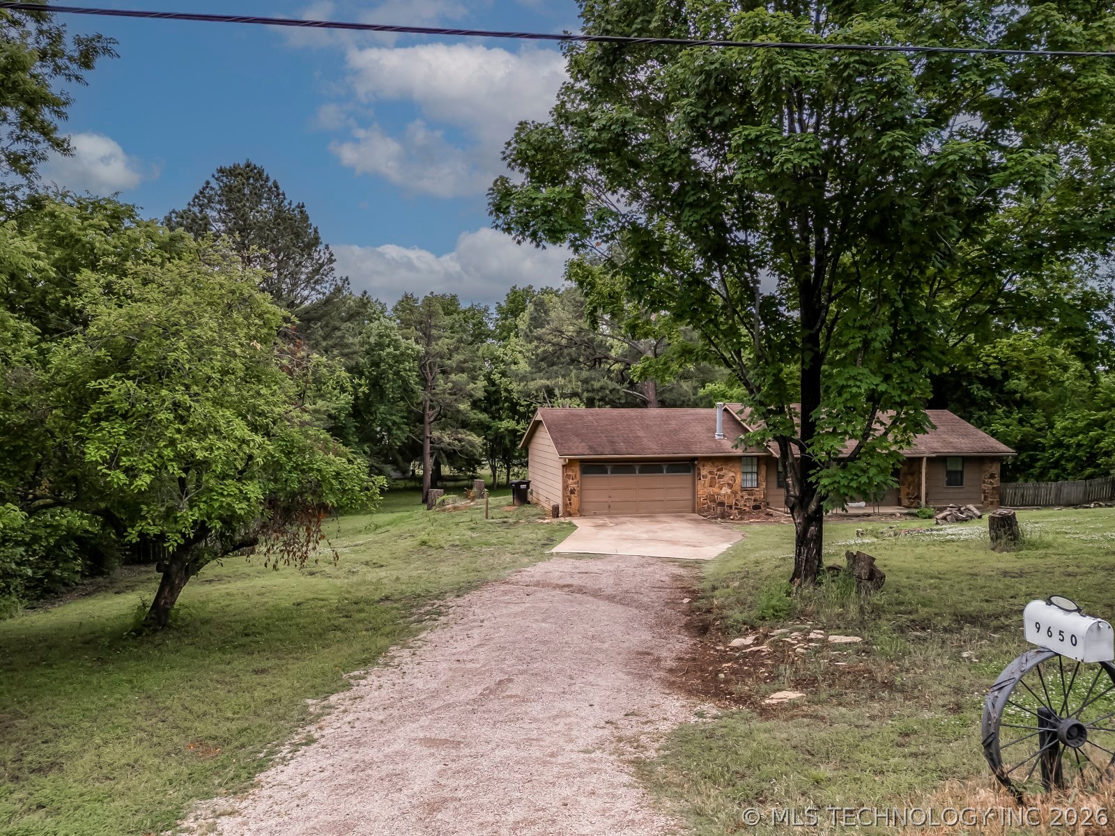9650 E 460 Road N Property Photo 5