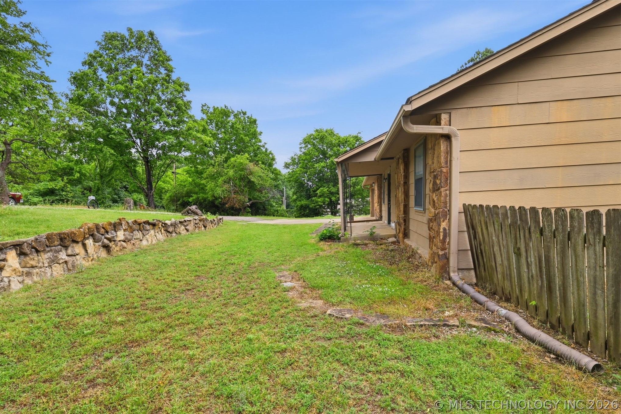 9650 E 460 Road N Property Photo 7