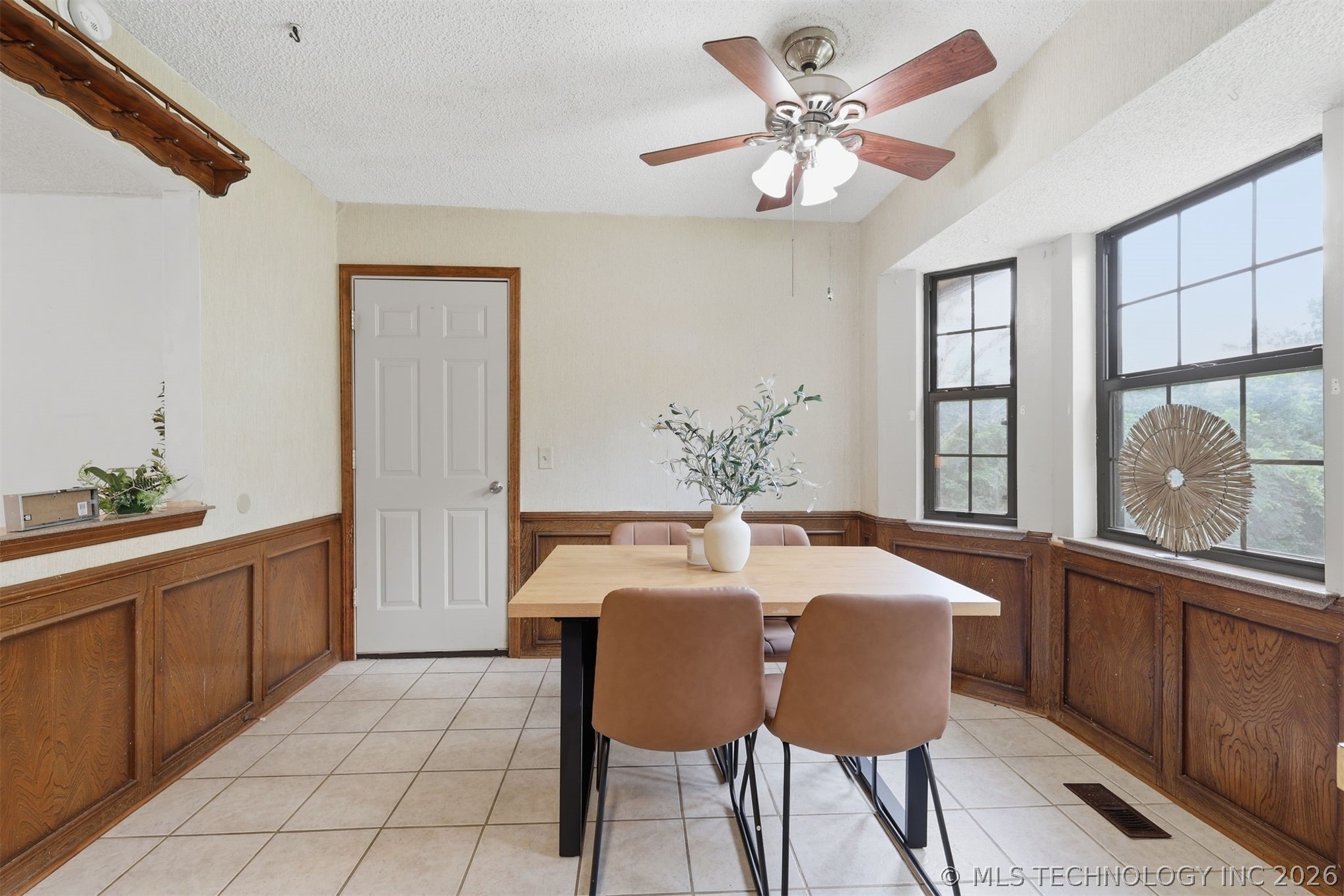 9650 E 460 Road N Property Photo 14