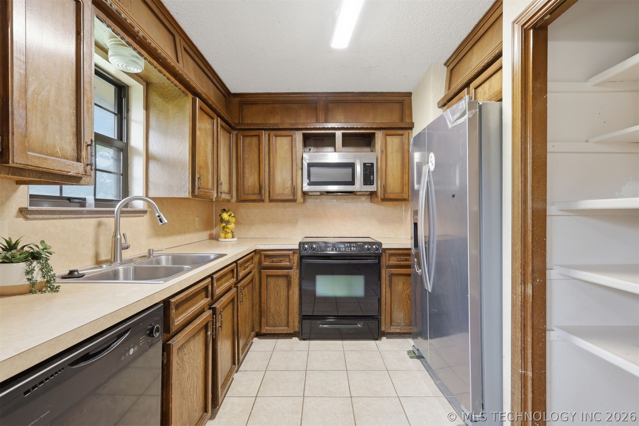9650 E 460 Road N Property Photo 15