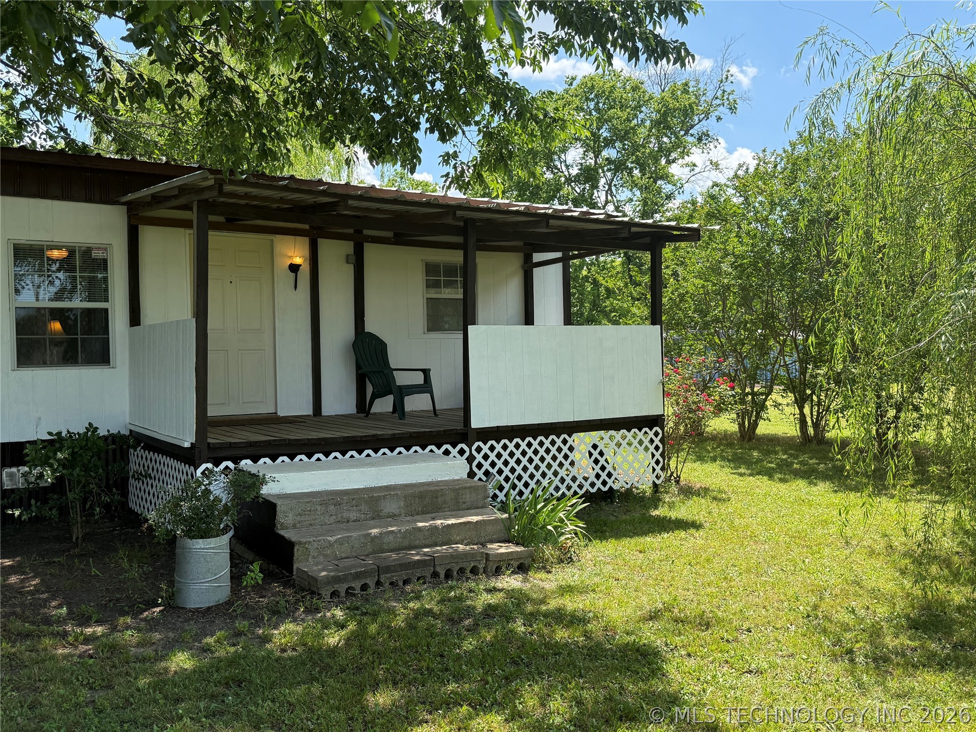 23007 Us Highway 70 Property Photo 2