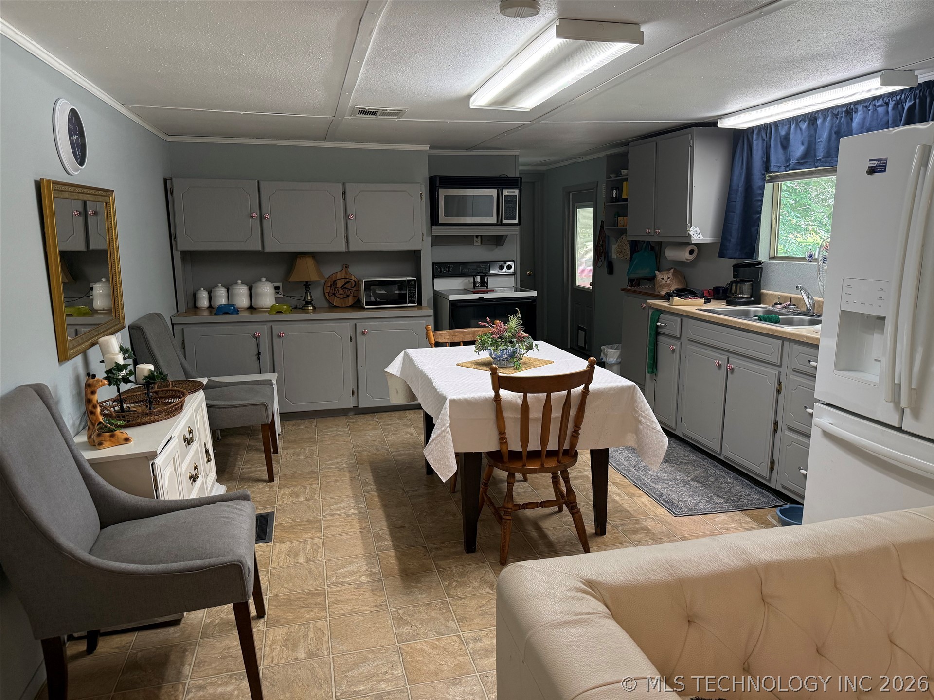 23007 Us Highway 70 Property Photo 5