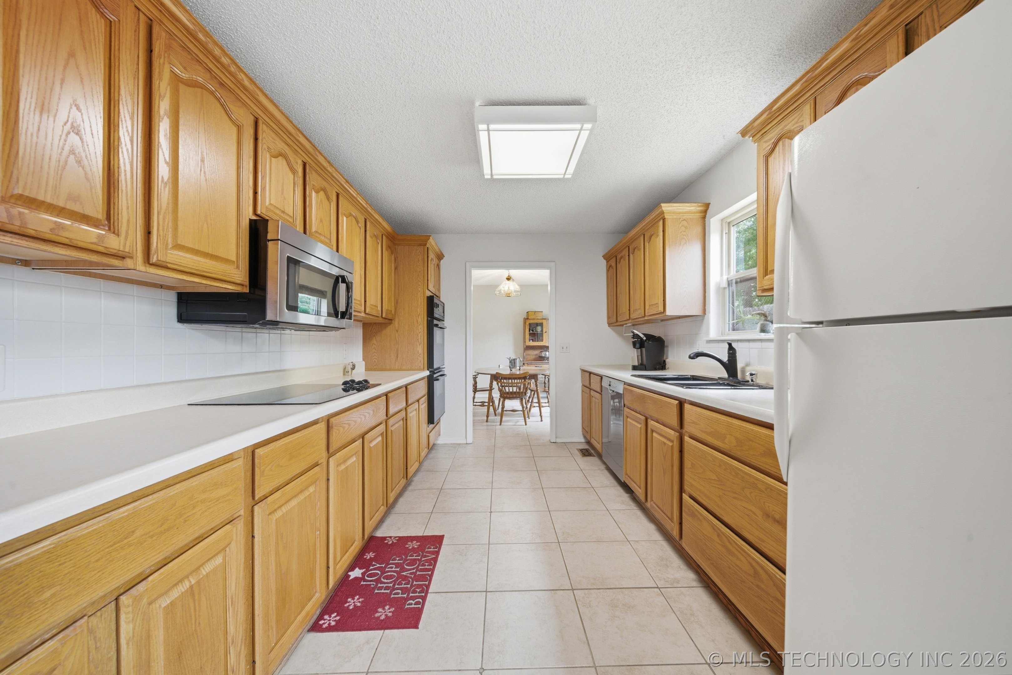 9422 S 70th East Avenue E Property Photo 17