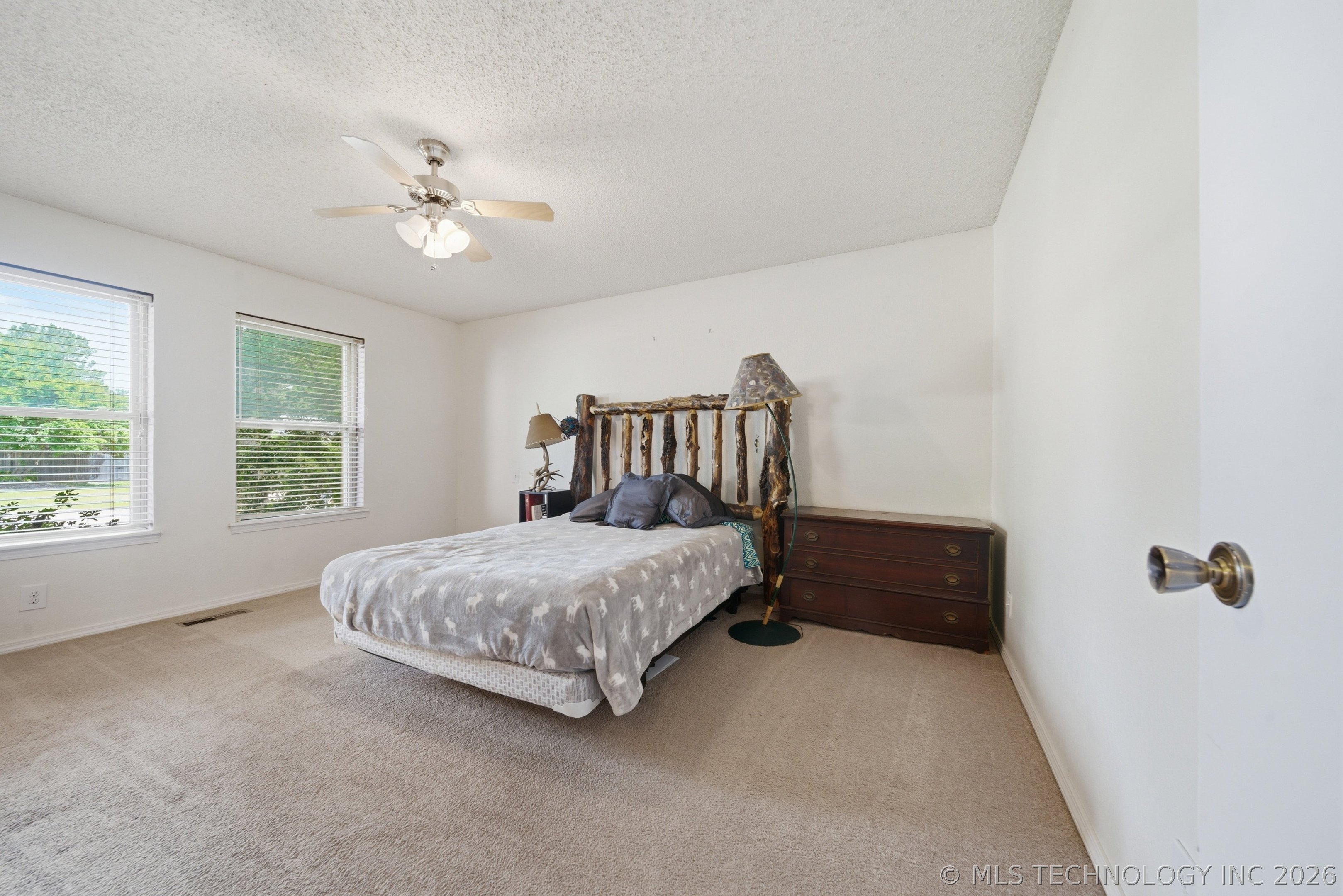 9422 S 70th East Avenue E Property Photo 19