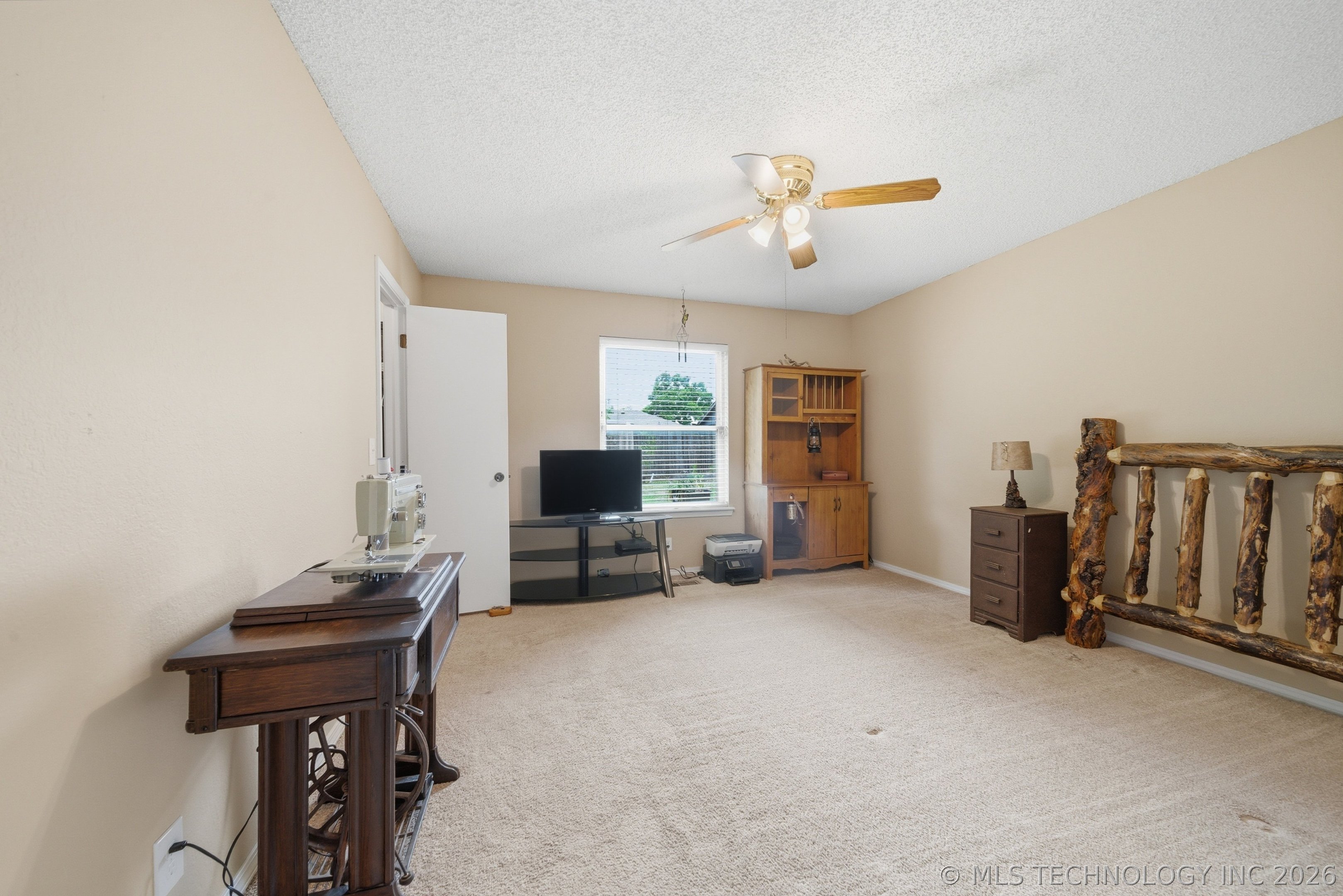 9422 S 70th East Avenue E Property Photo 25