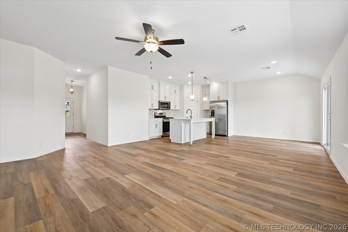 13404 E 123rd Place N Property Photo 8